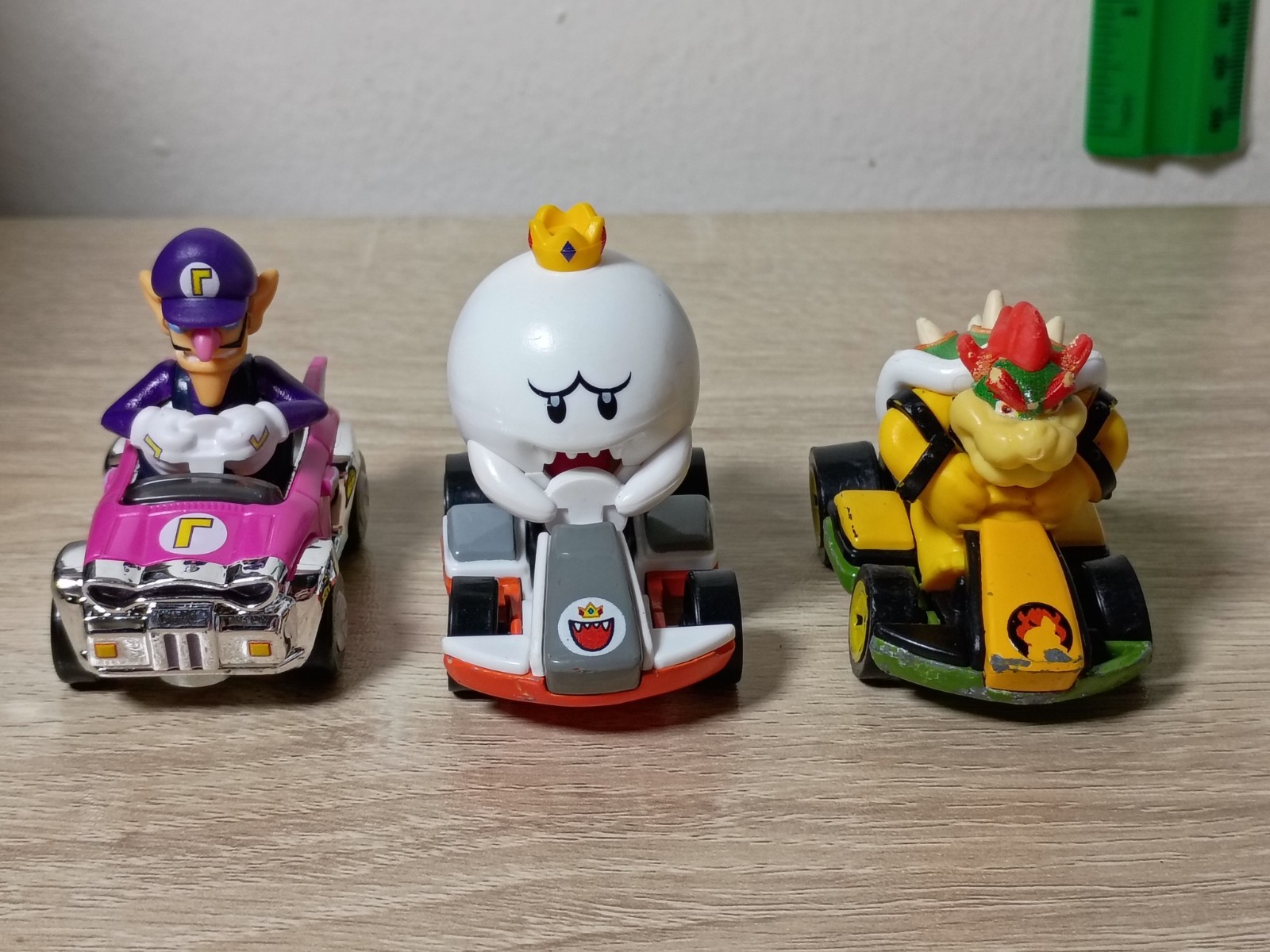 12-PK KING BOO Super Mario Kart Hot Wheels Wario Yoshi Shy Guy Peach Luigi