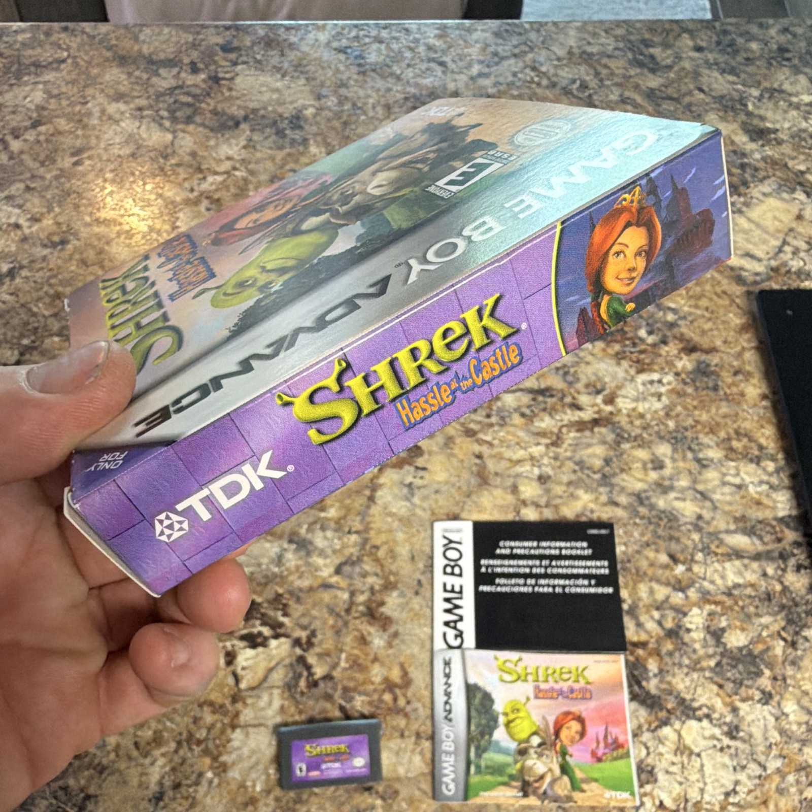 TDK Shrek: Hassle at the Castle (GBA) Manual Included NTSC-U/C E 2002