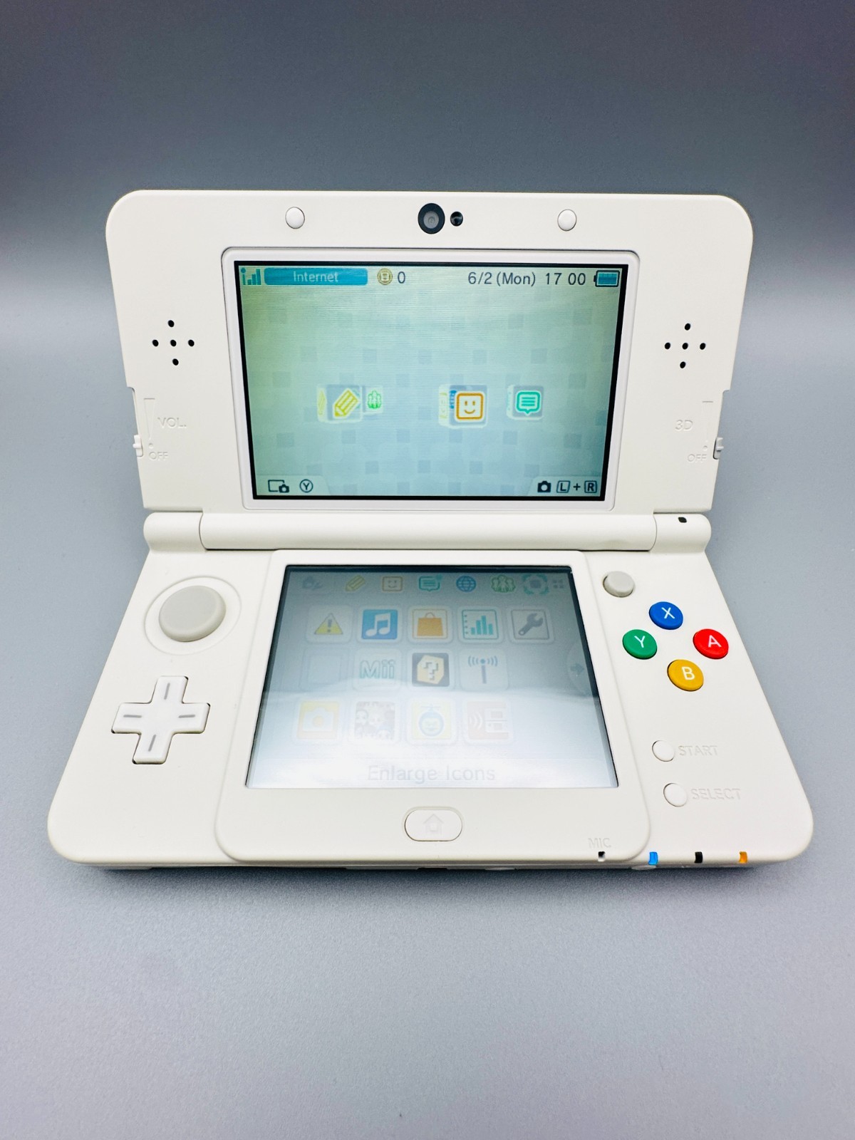 Nintendo New 3DS | White | Smash Bros | 128GB | Excellent Condition