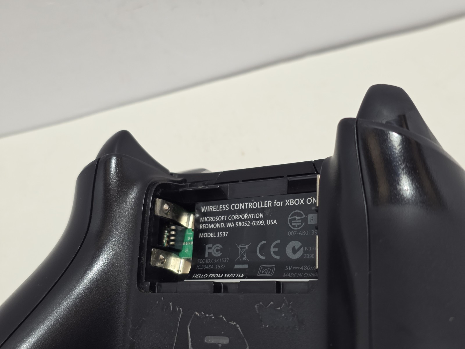 Microsoft Xbox One Wireless Controller Model 1537 (No Battery Cover) Tested