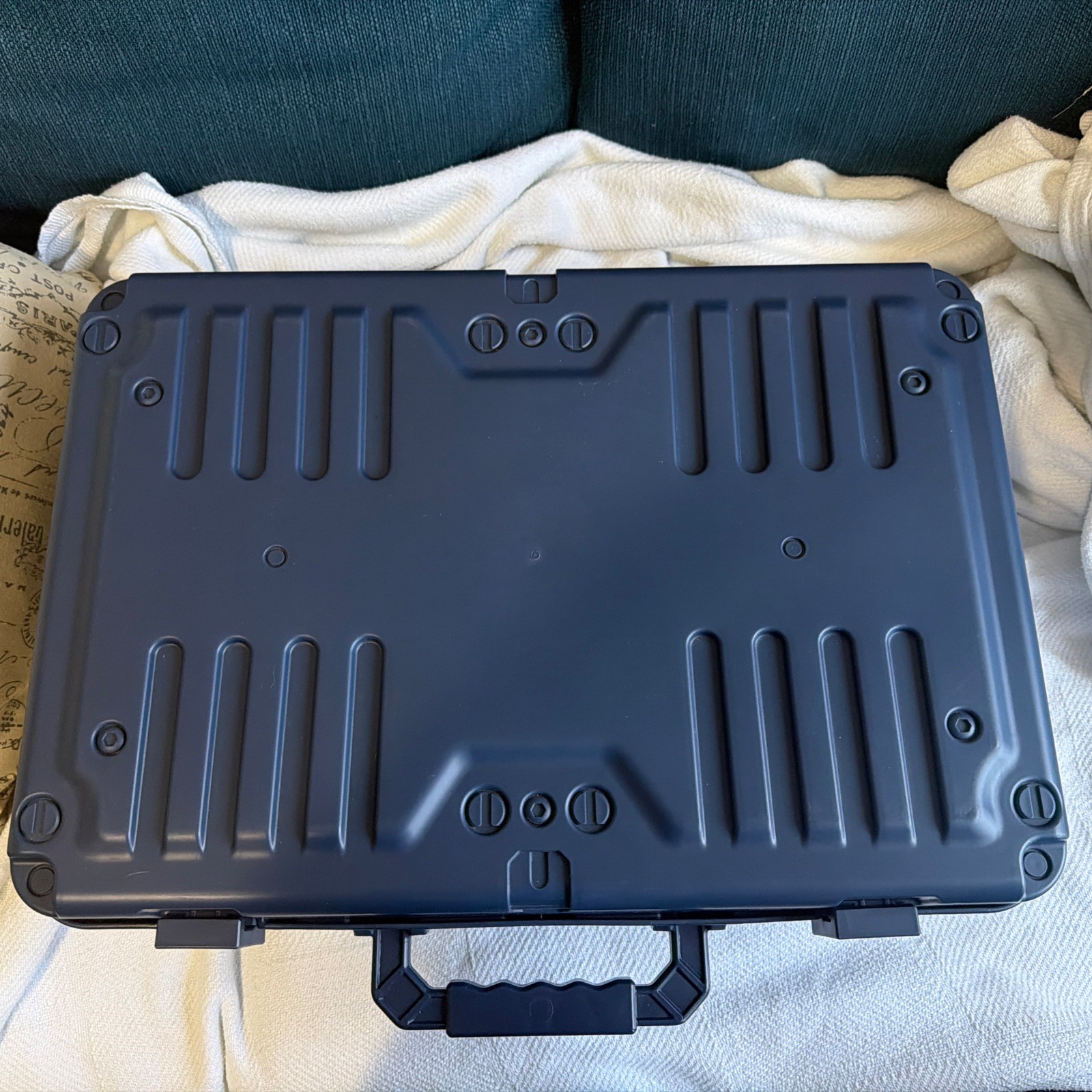 Death Stranding Collector’s Edition Baby BB Pod Replica Figure Tape Case Set