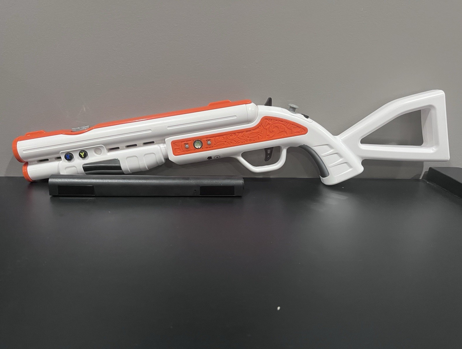 Gun-Shaped Controller Accessory, White & Orange Plastic Gun Controller Xbox 360
