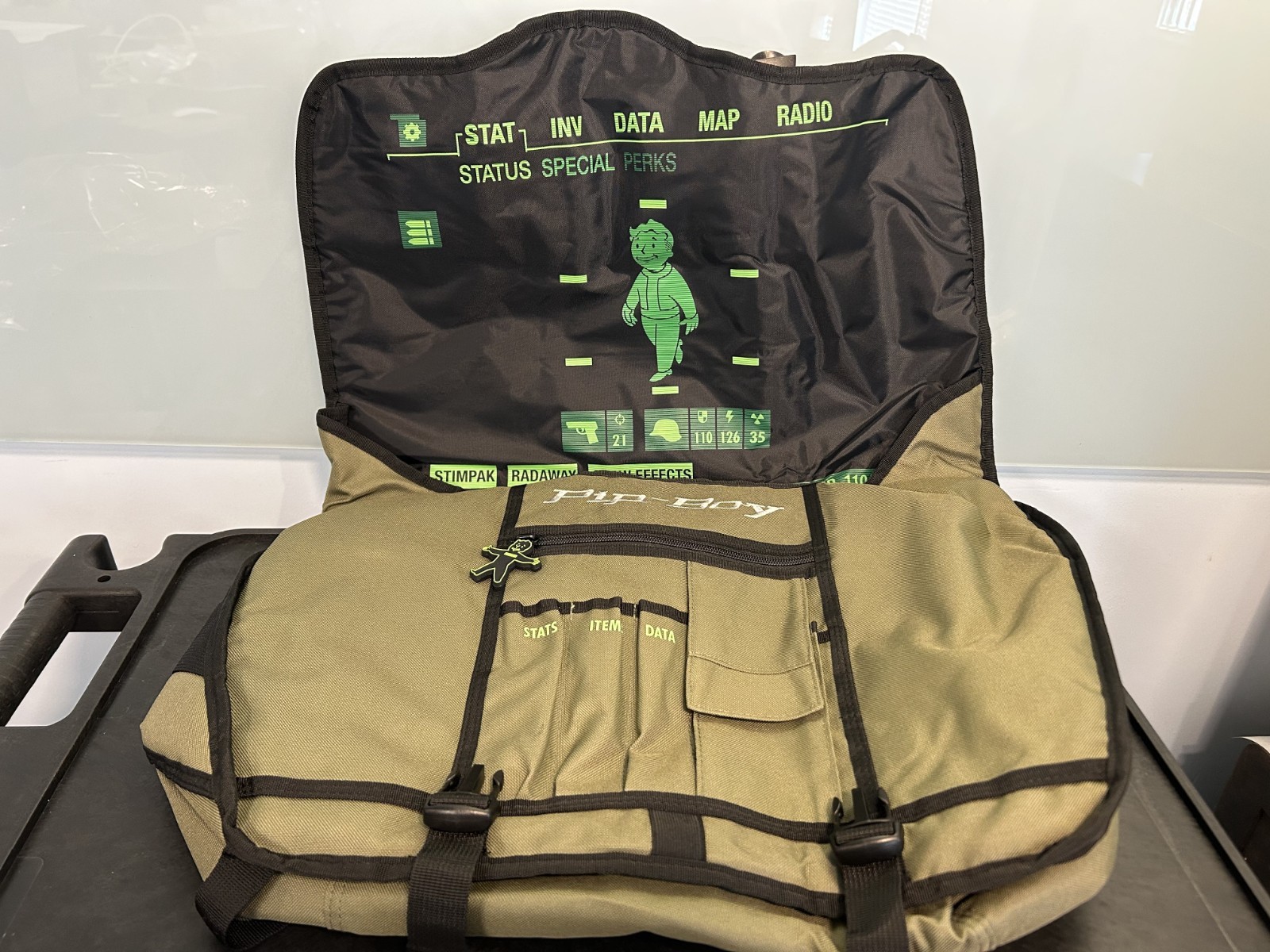NEW Fallout Bioware Pip-Boy Messenger Bag 2015 Make Offer! RARE!