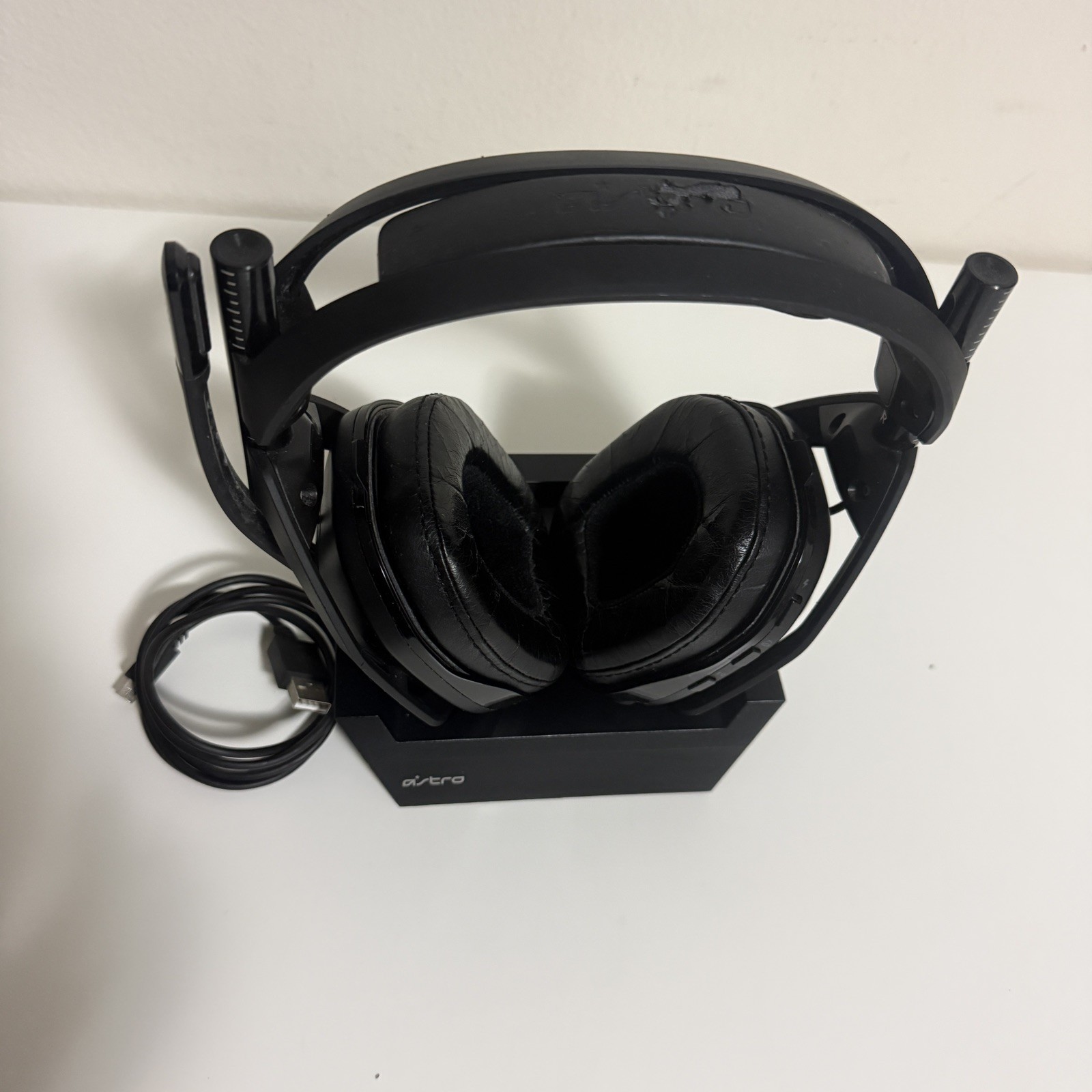 Astro A50 Gen 4 Wireless Gaming Headset + Base Station PS4 PC/Mac Black Tested