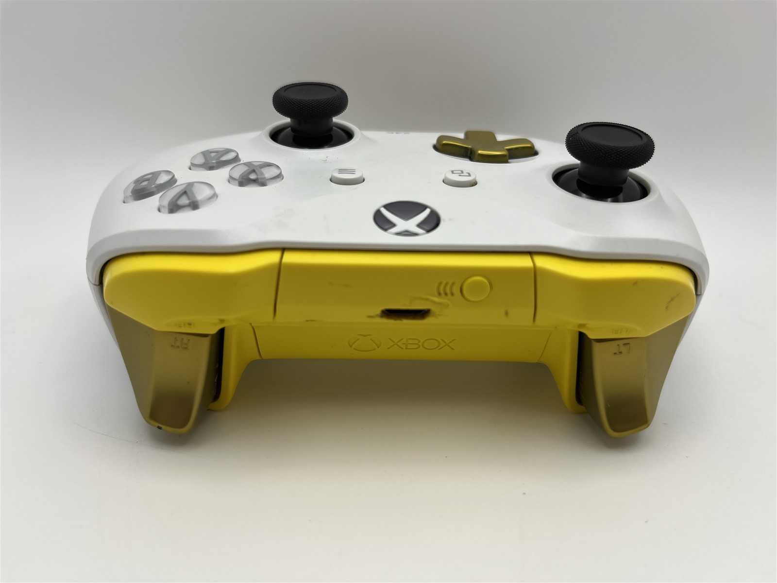 XBOX ONE Wireless Controller White Gold Yellow Accents Custom Model 1708