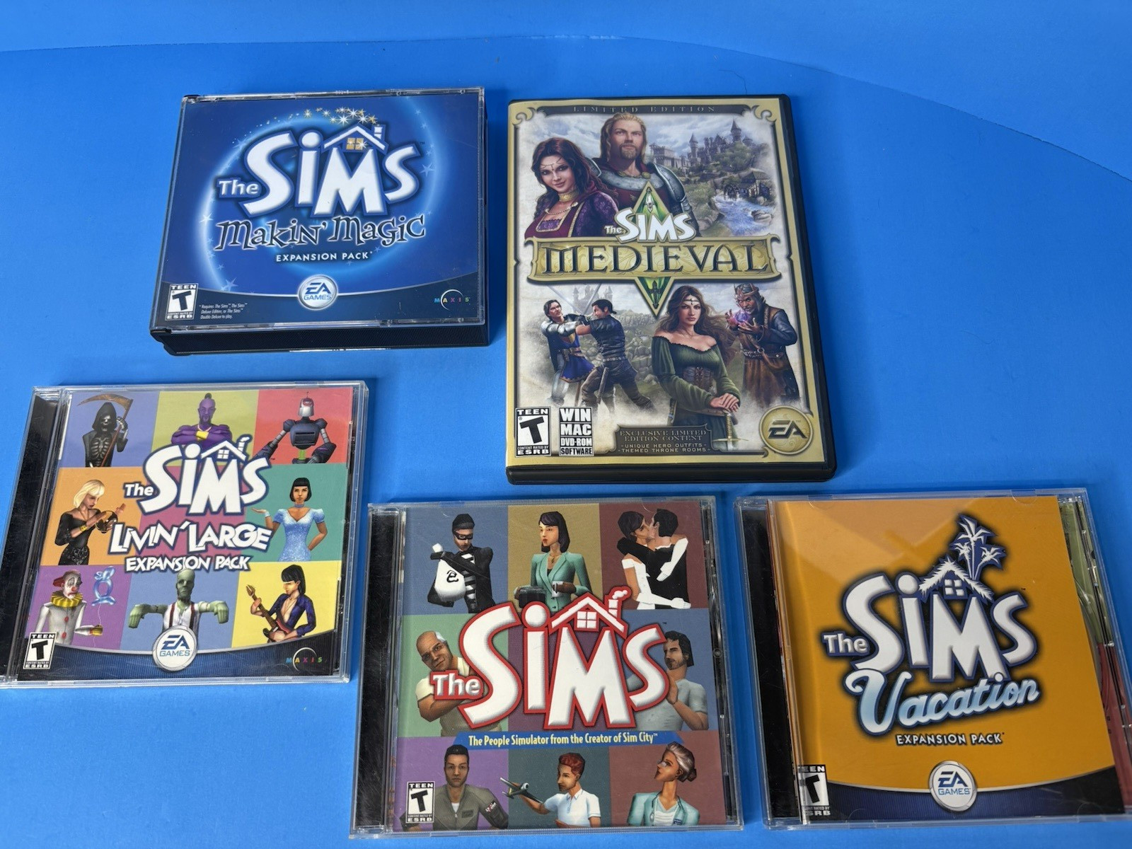 The Original Sims PC CD-ROM Lot Vanilla Game + 4 Expansion Sets Magic Medieval