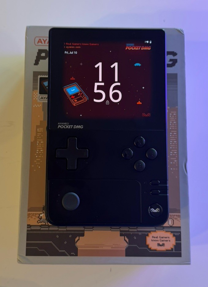 AYANEO Pocket DMG 512GB, 16GB RAM, 3.9″ OLED, Black, Android 13 With Case
