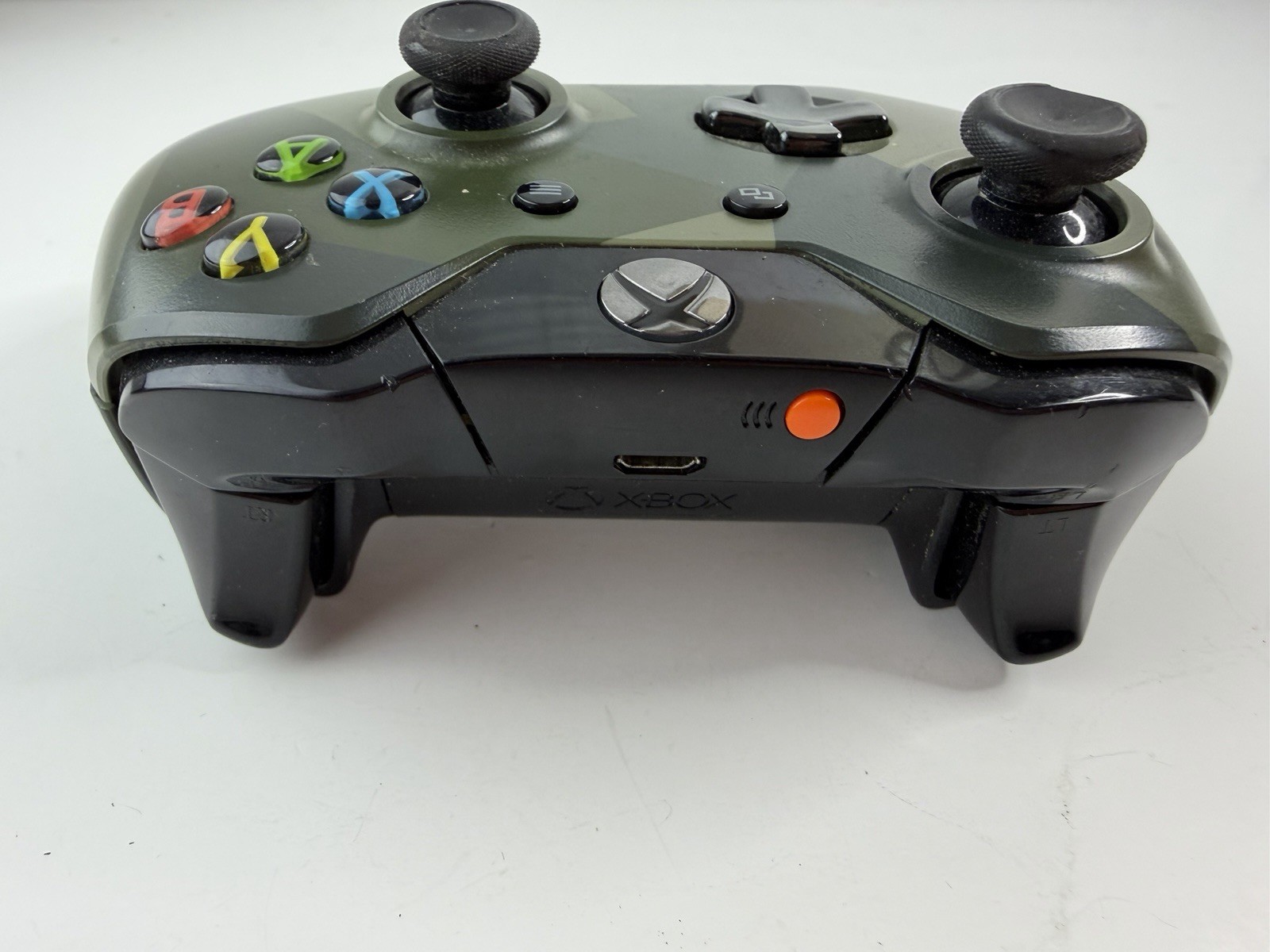 Microsoft Xbox One Wireless Controller Model 1537 Armed Forces Green Camo