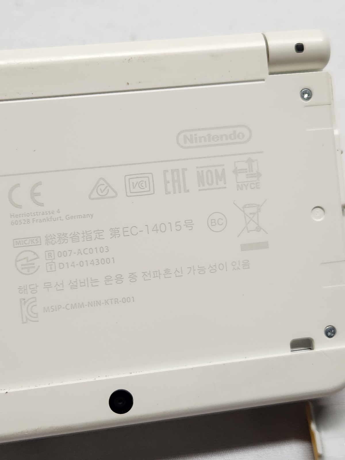 Nintendo 3DS Model Ktr-001 W/ Kisekae Mario Maker Plate Tested W/Non Oem Charger