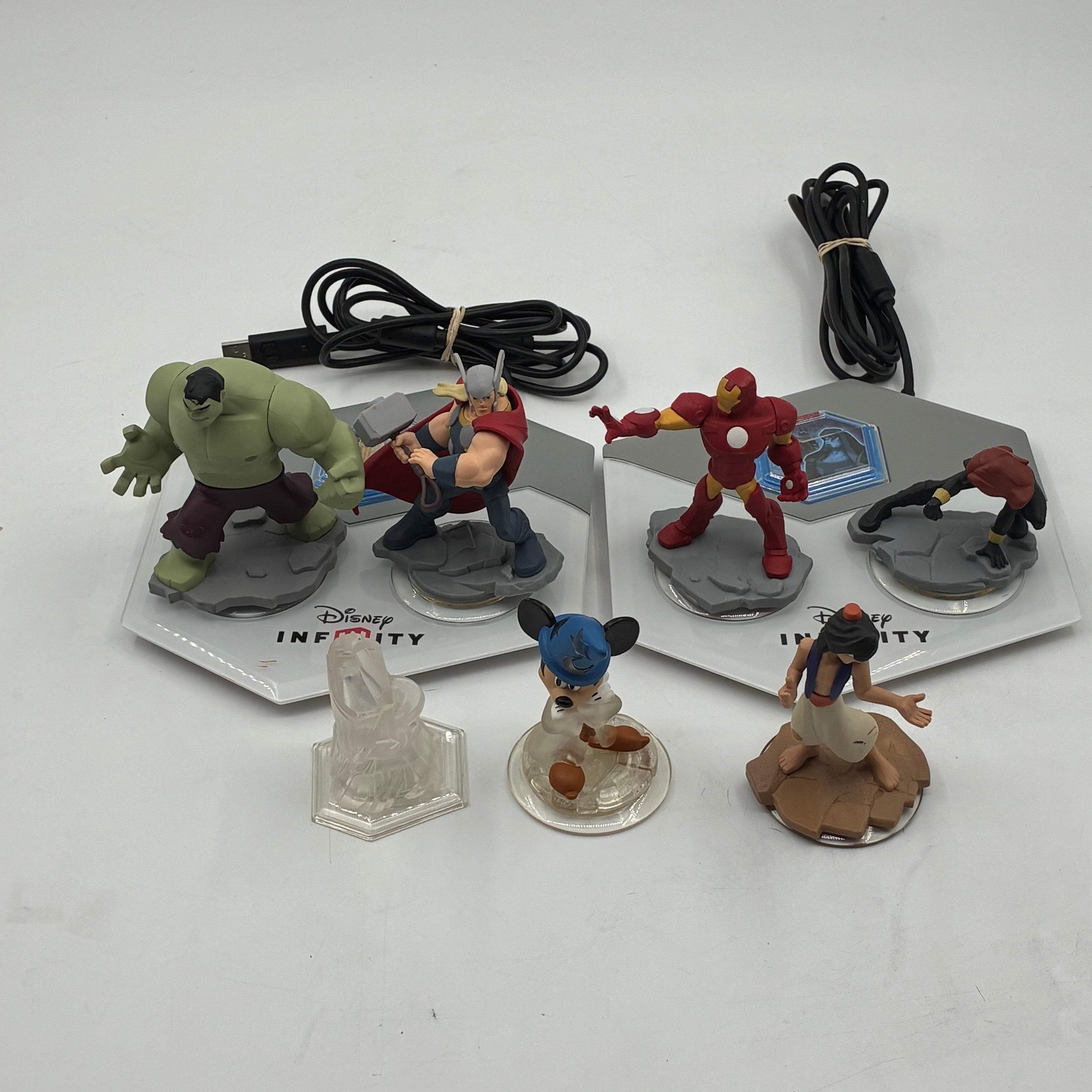 Disney Infinity INF-8032385 Xbox 360 Wired NFC Reader Portal W/ Characters – Use