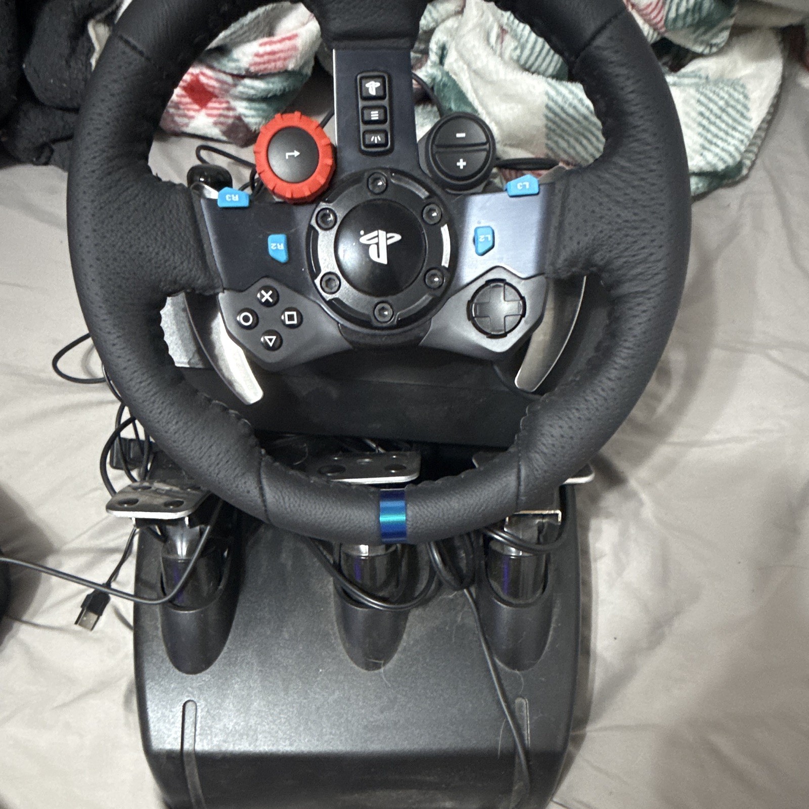Logitech G29 Driving Force Wheel, Pedals & Shifter PS4/PS3/PC