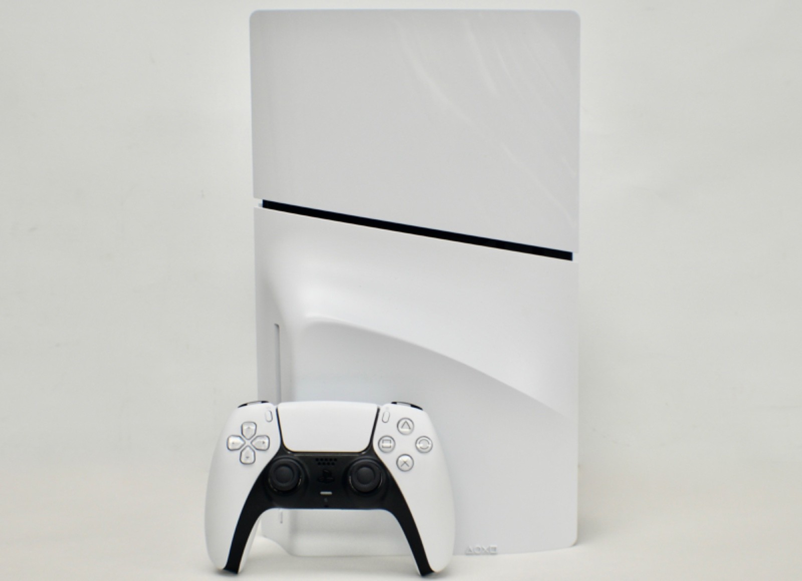 Sony PlayStation 5 Slim Blu-Ray Disk Edition 1TB Gaming Console – White CFI-2015