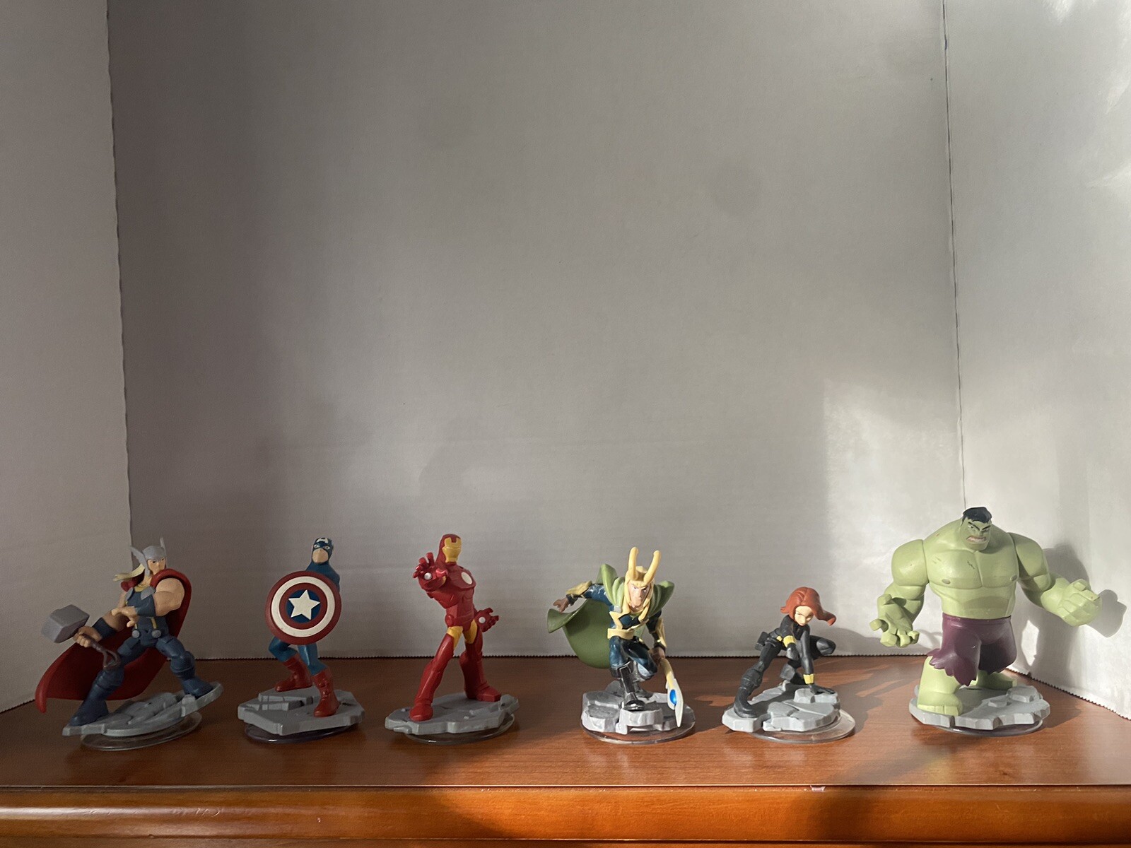 Disney Infinity Marvel Figure Lot Of 6 Iron Man, Captain America, Hulk, Thor..