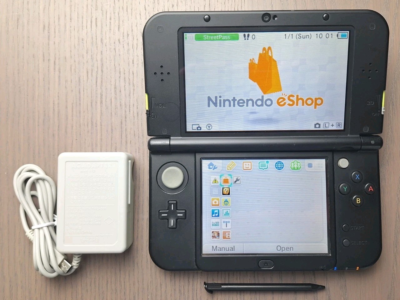 New Nintendo 3DS XL Lime Black | Charger + 32GB SD Card | Region Free