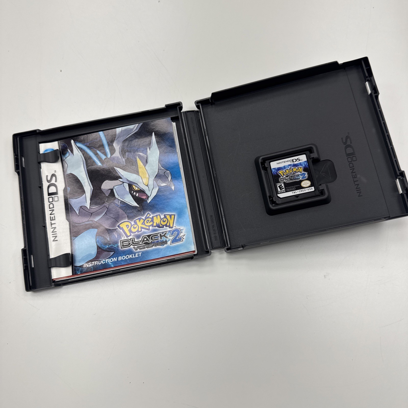 Pokemon Black Version 2 Nintendo DS 2012