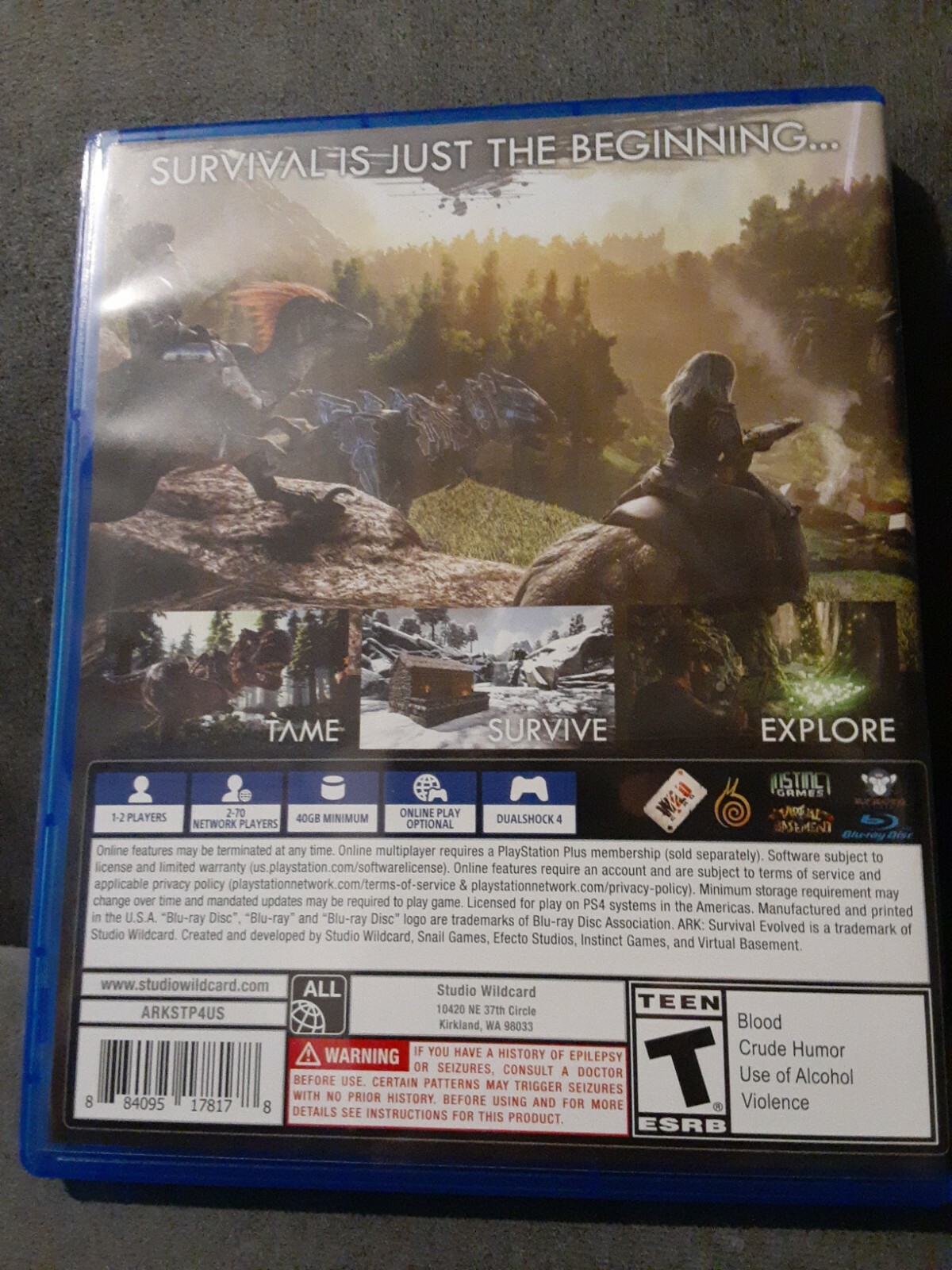 Studio Wildcard Ark: Survival Evolved (Sony PlayStation 4, 2017) pre owned