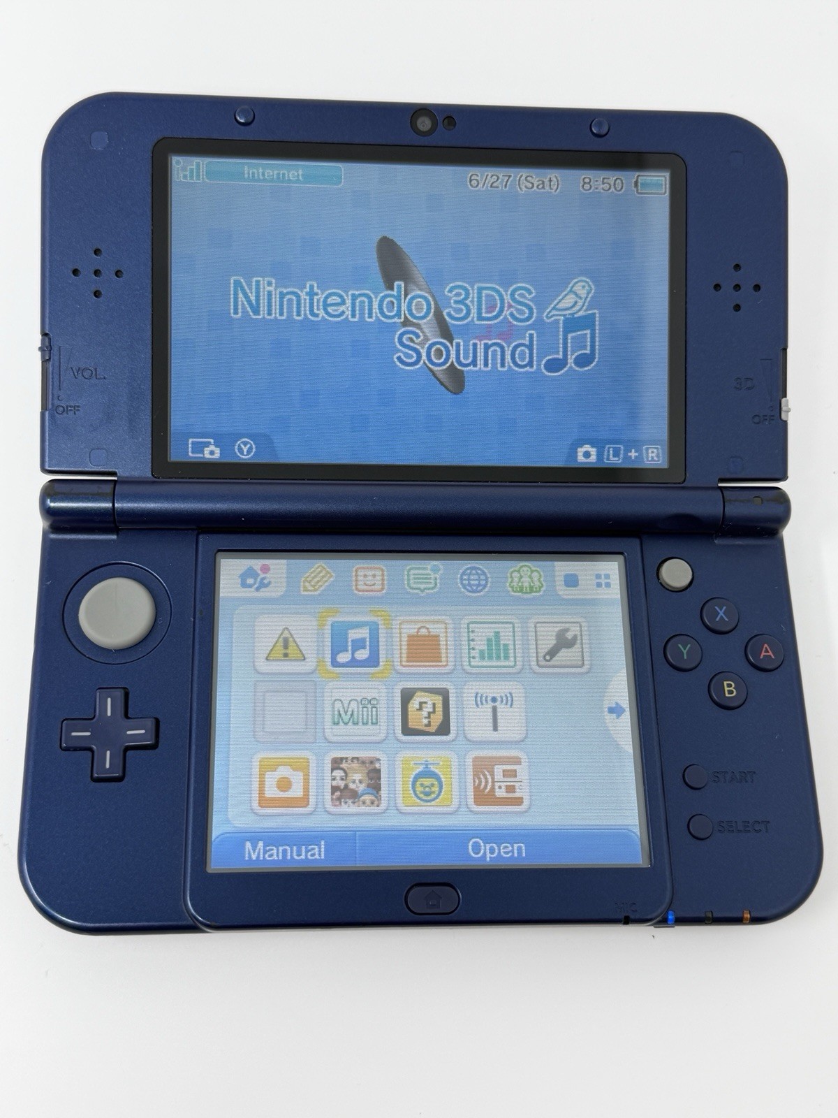 Nintendo New 3DS XL Galaxy Edition Handheld Console System – Purple w/charger