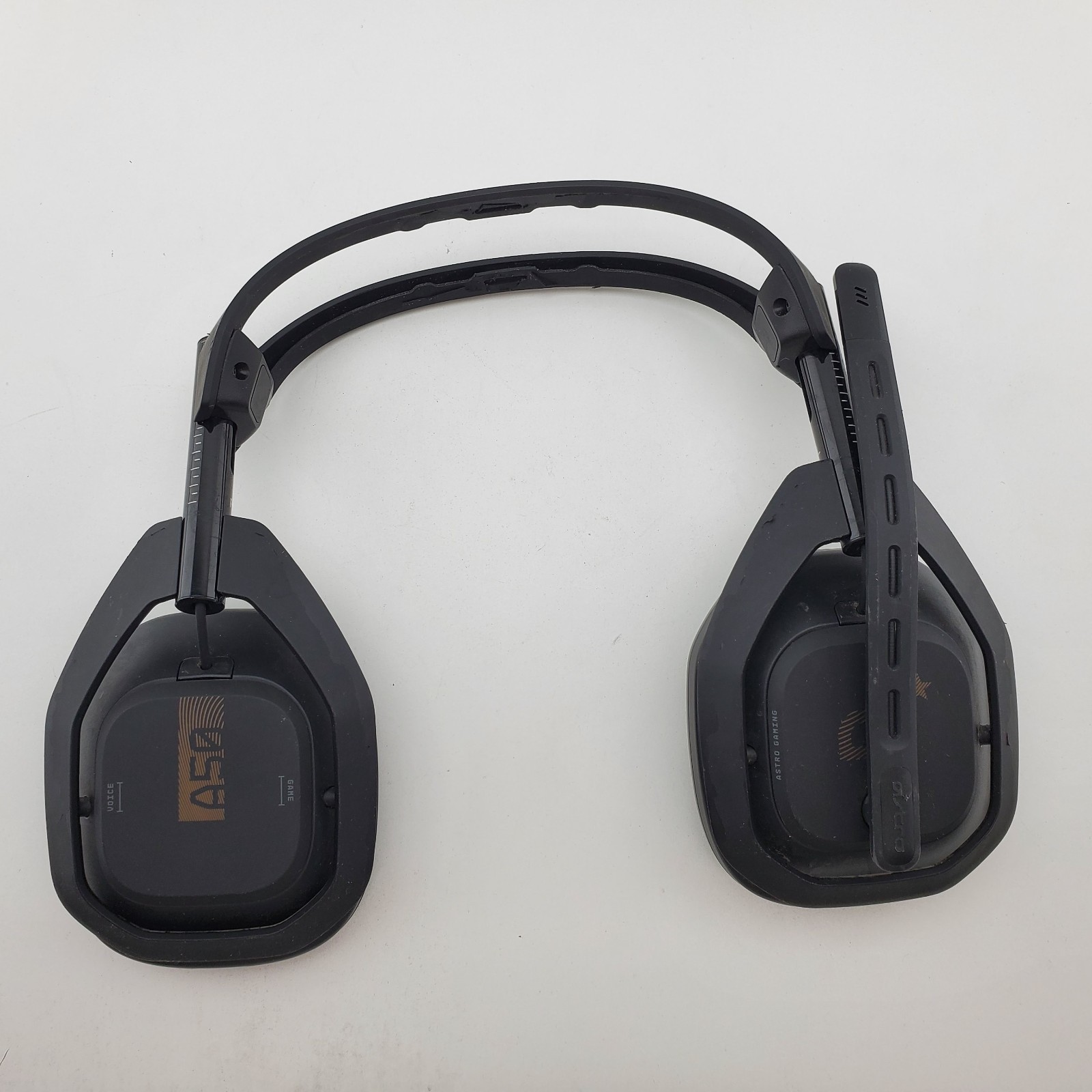 Astro A50 Wireless Gaming Headset Black For Xbox, PC For Parts