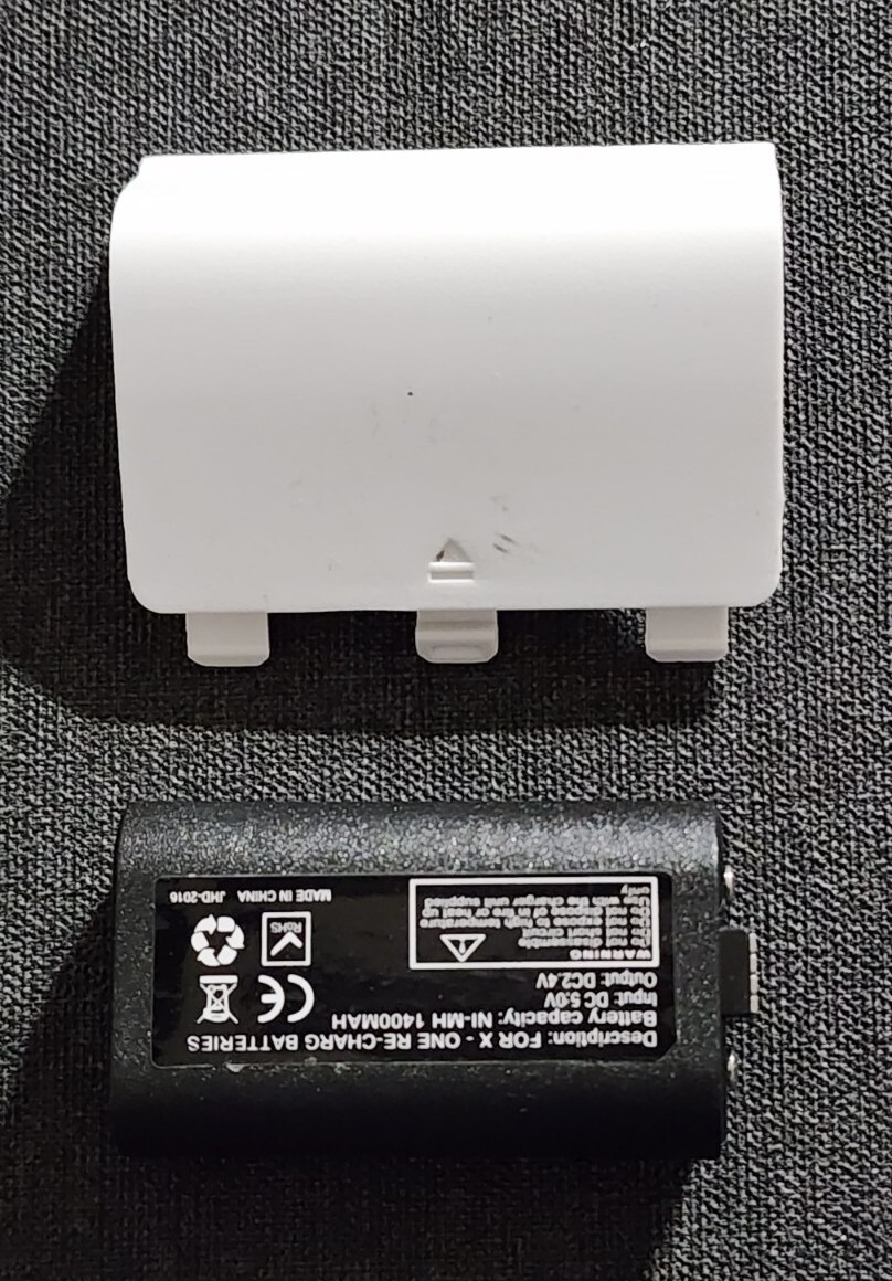 New Rechargeable Battery Back And Cover For Xbox One Controller White @@