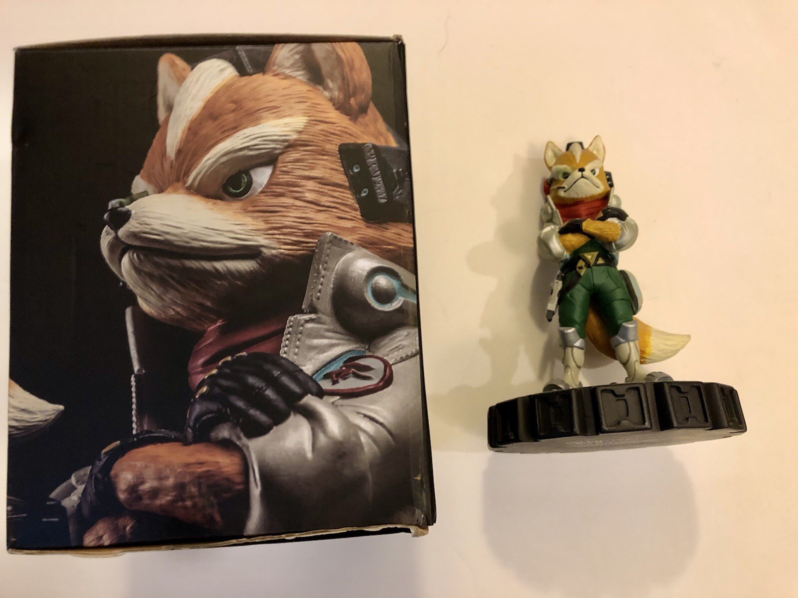 Star Fox Zero – Fox McCloud 8″ Resin Stone Statue – Nintendo – Power A Rare!