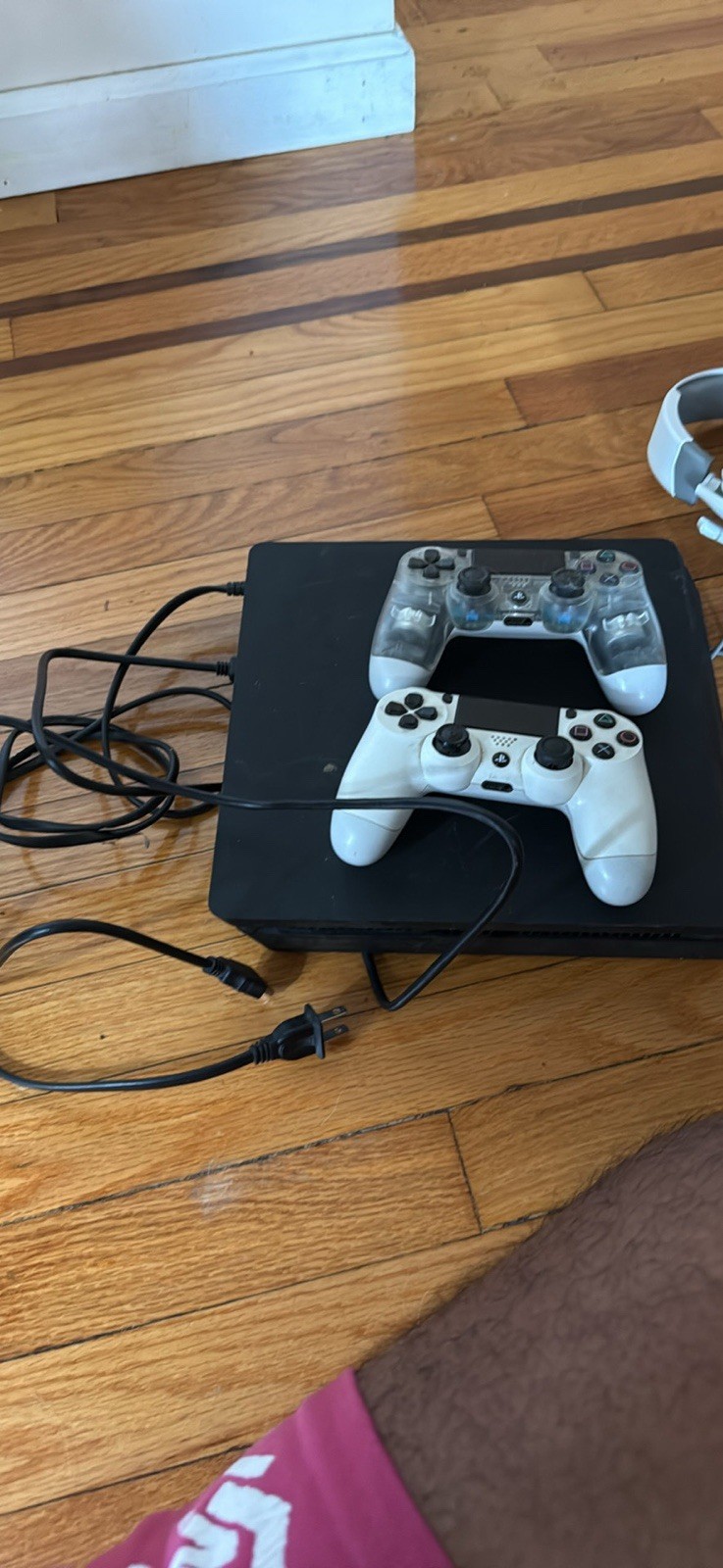 PS4 With Two Controllers And Tons Of Games