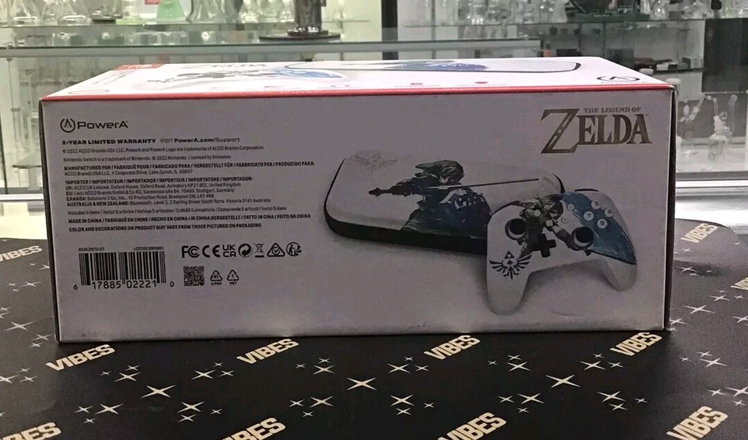 LEGENDS OF ZELDA Enhanced Wired Controller and Slim Case NINTENDO SWITCH NEW!
