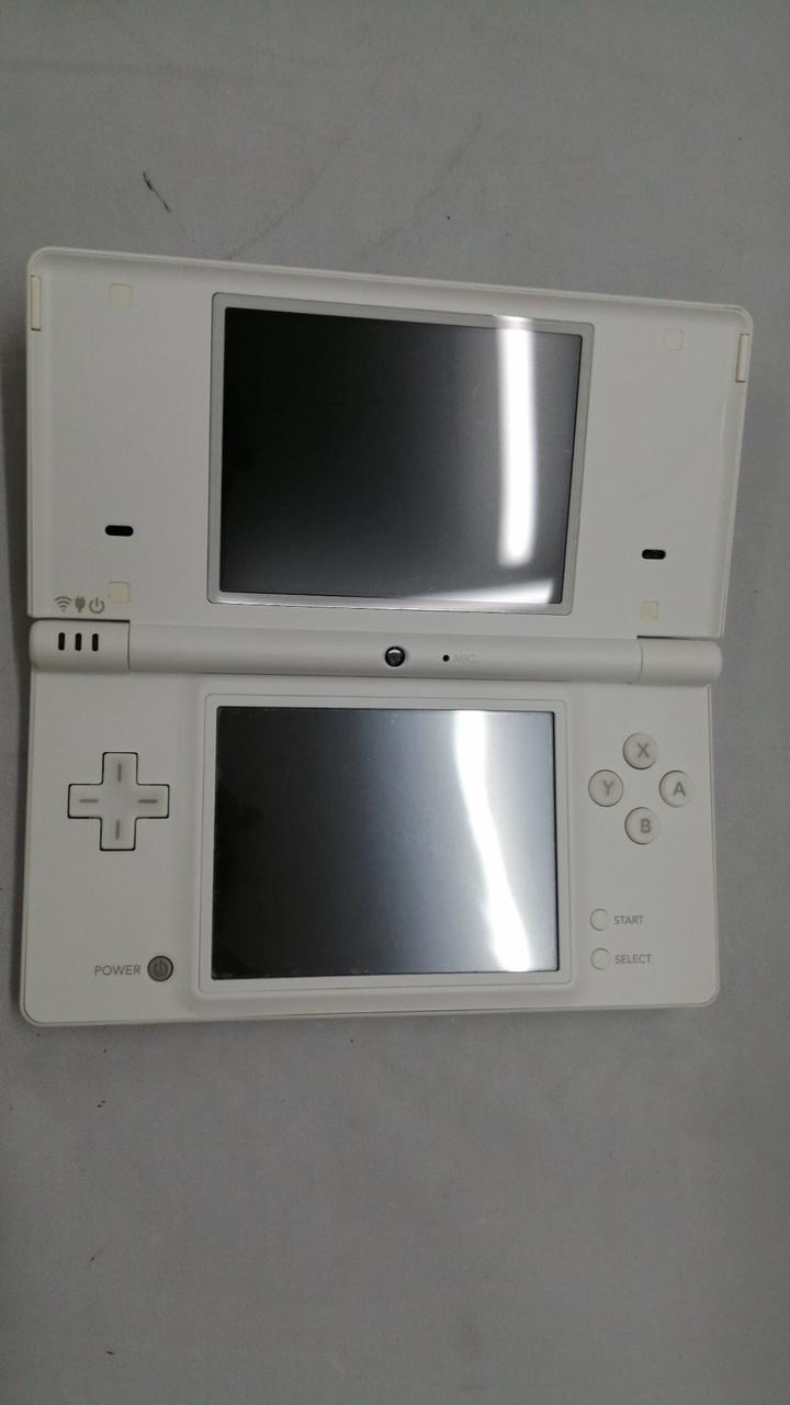 Nintendo DSi TWL-001 White, Boxed with Manual and Charger, Console A3355