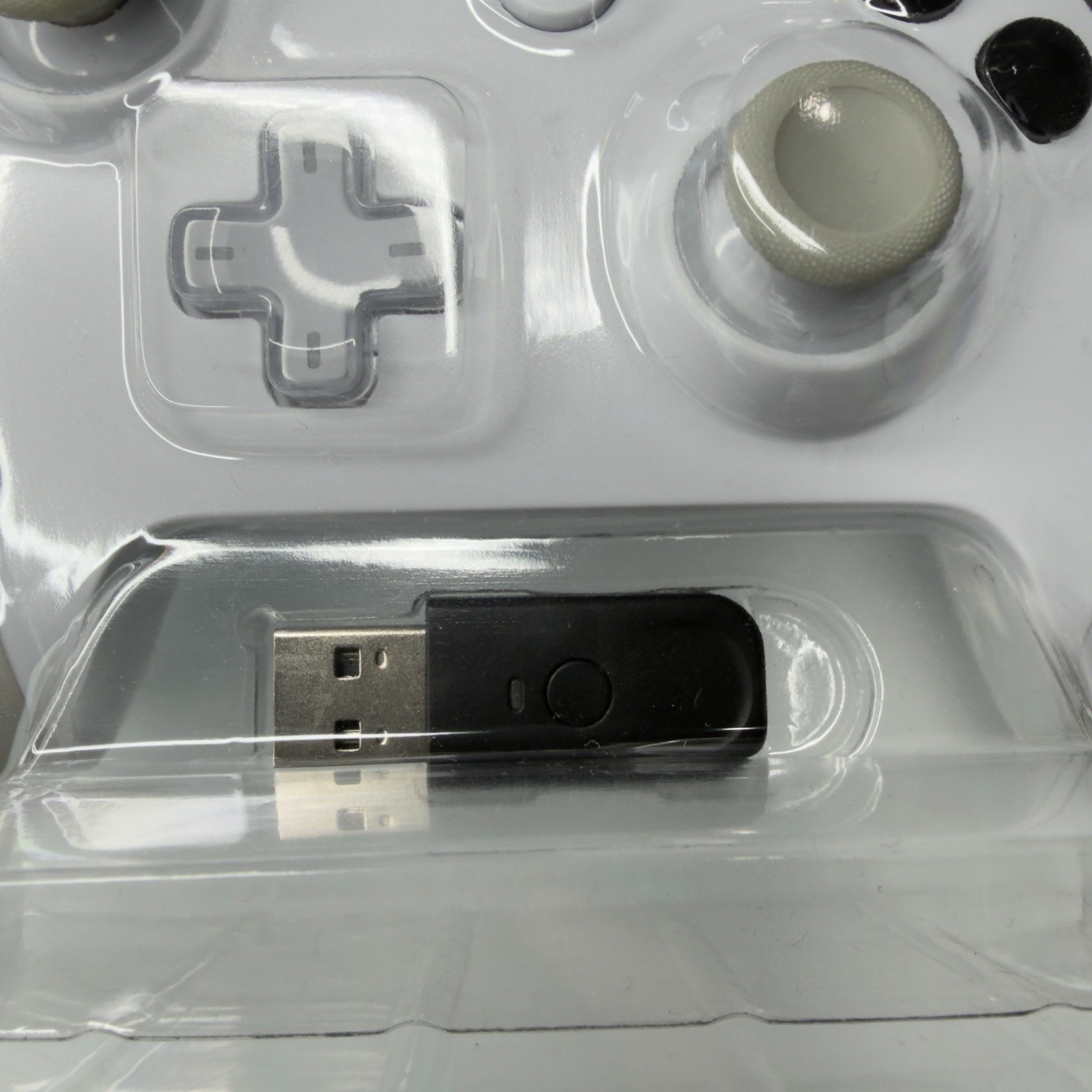 EasySMX X20 Multiplatform White Gaming Controller (Trigger Lock + Hall Effect)