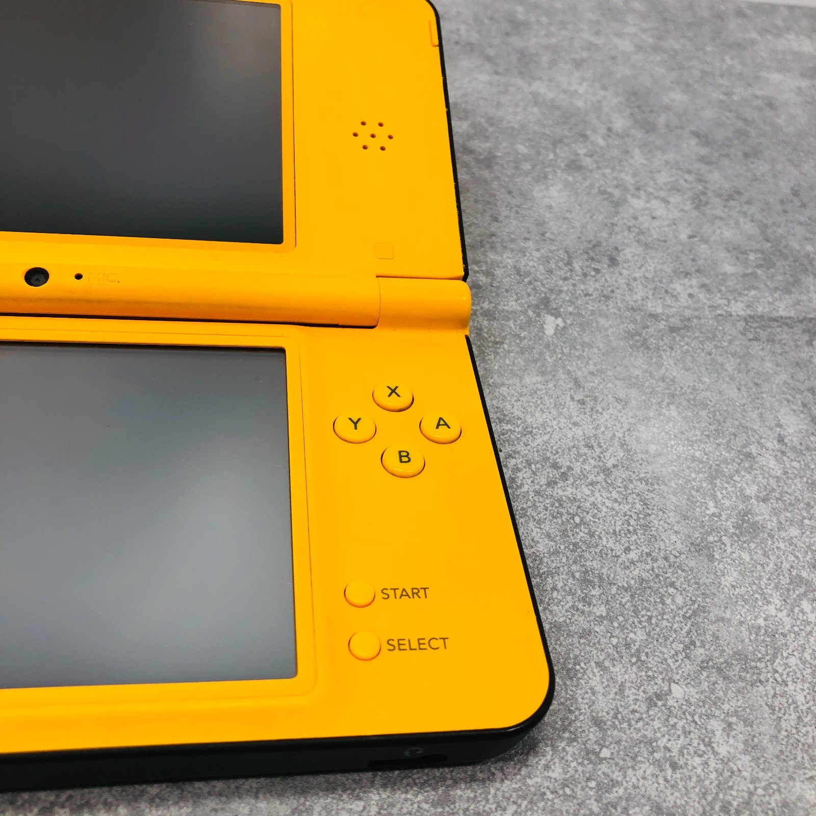 [EX+3] Nintendo DSi LL XL Console Yellow UTL-001 Region Code NTSC-J Japan 07-22
