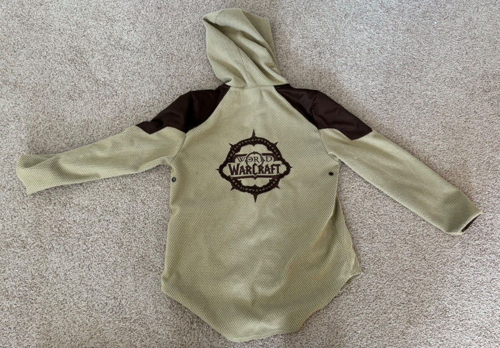 World of Warcraft Men’s Hoodie Zipper Beige Brown Large WoW Blizzard Collectable