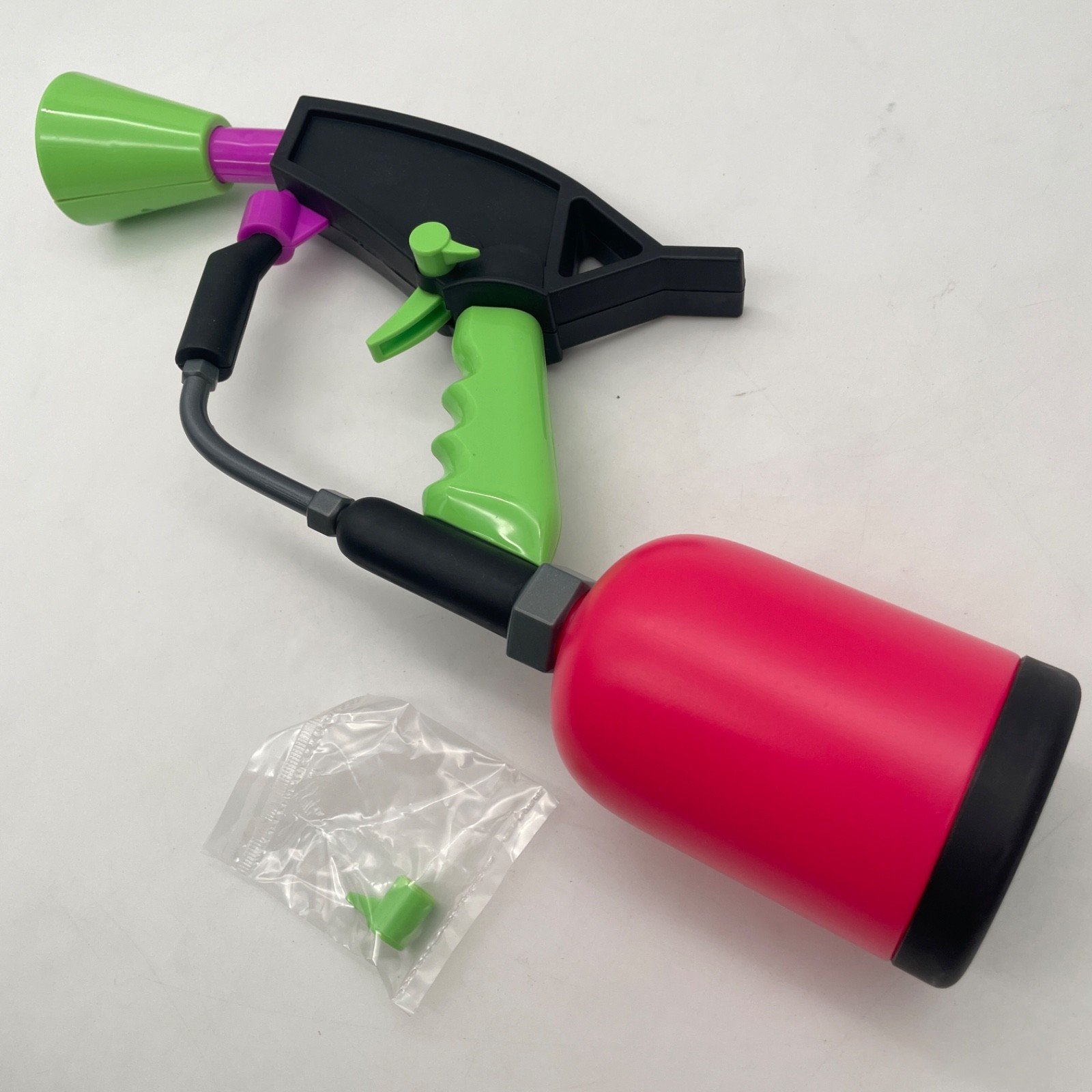 Nintendo Splatoon 2 Spla Maneuver Water Gun Toy Neon Pink