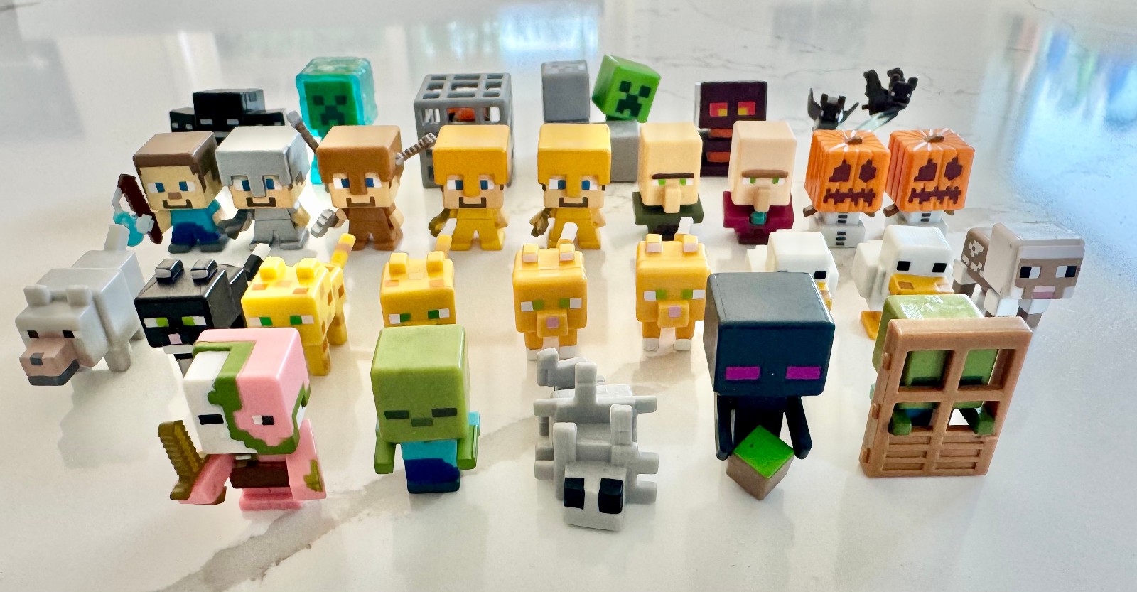 Minecraft Mojang Minifigures Assorted Lot of 29-Steve Enderman Creeper