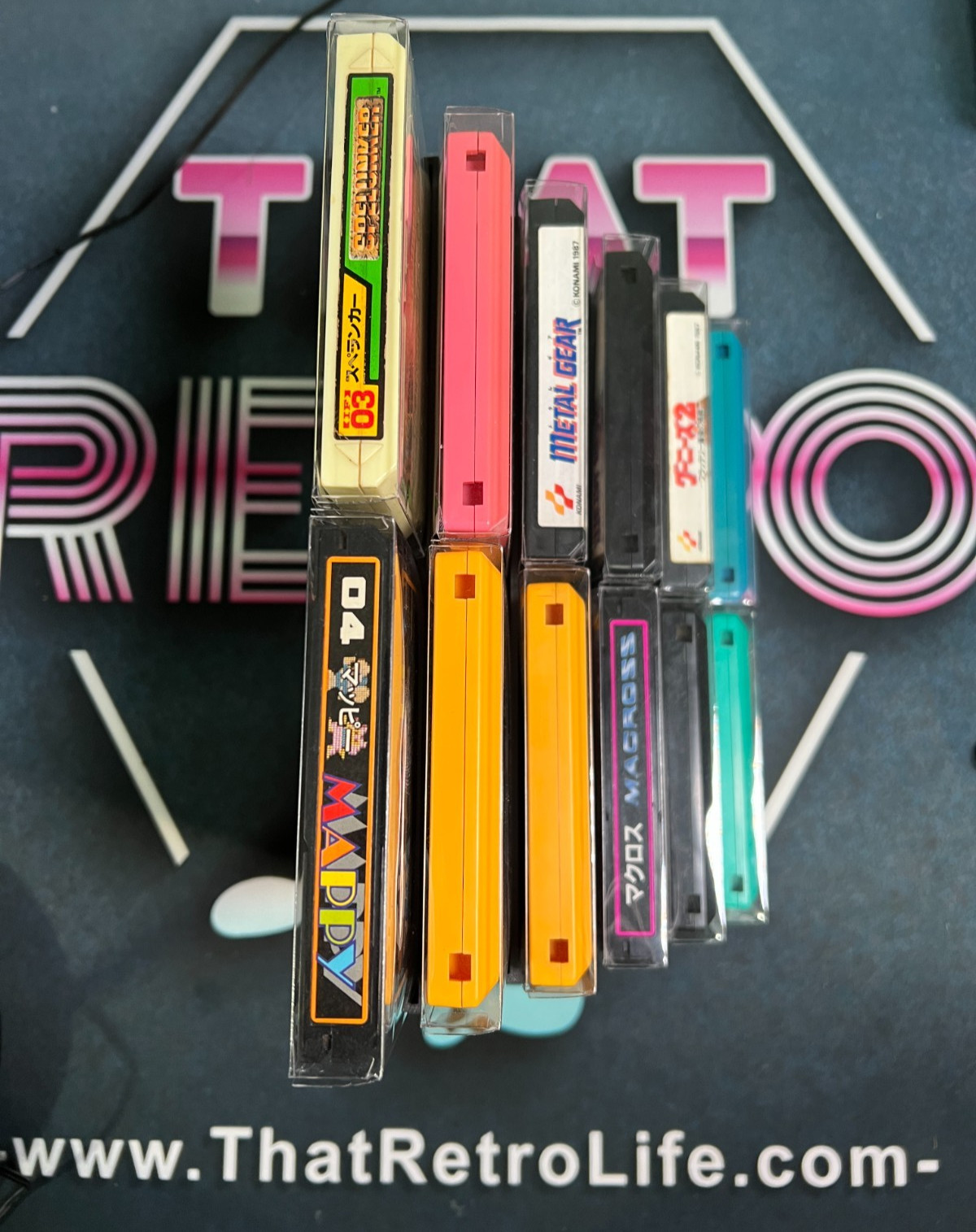 Famicom Loose Cartridge Display Stand | Modular | 3D Printed PLA