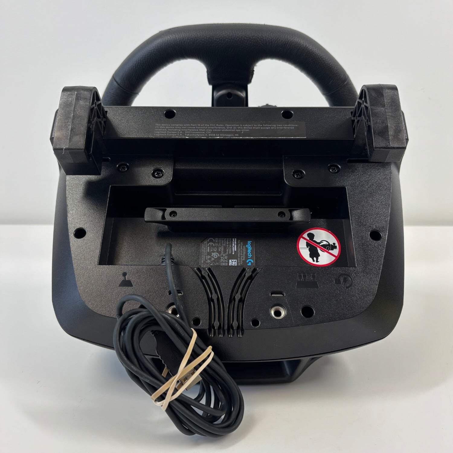 Logitech G923 Racing Wheel and Pedals Racing Wheel for PS5/PS4/PC WU0006