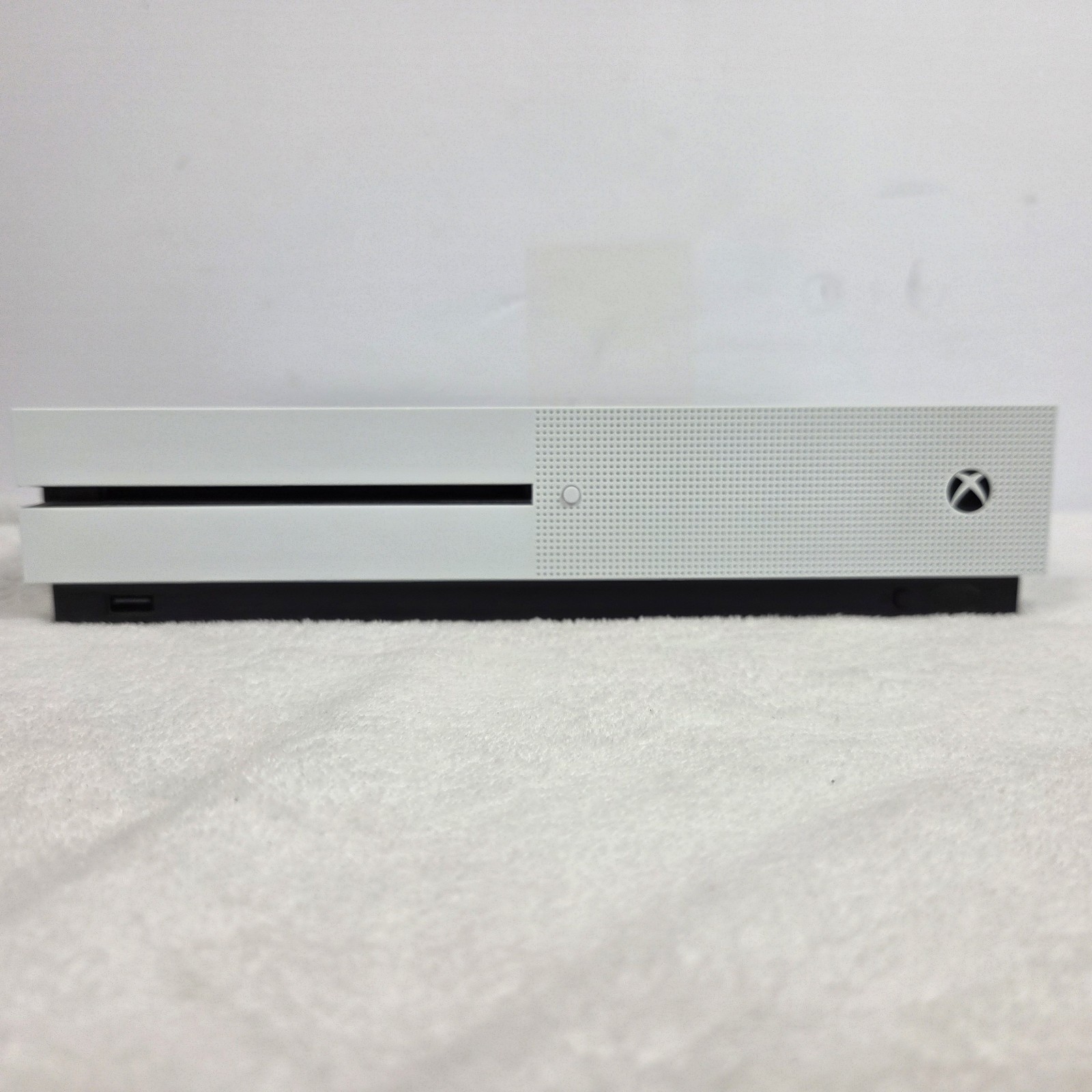 Microsoft Xbox One S (Model 1681) 500GB White Gaming System Console Only, Tested