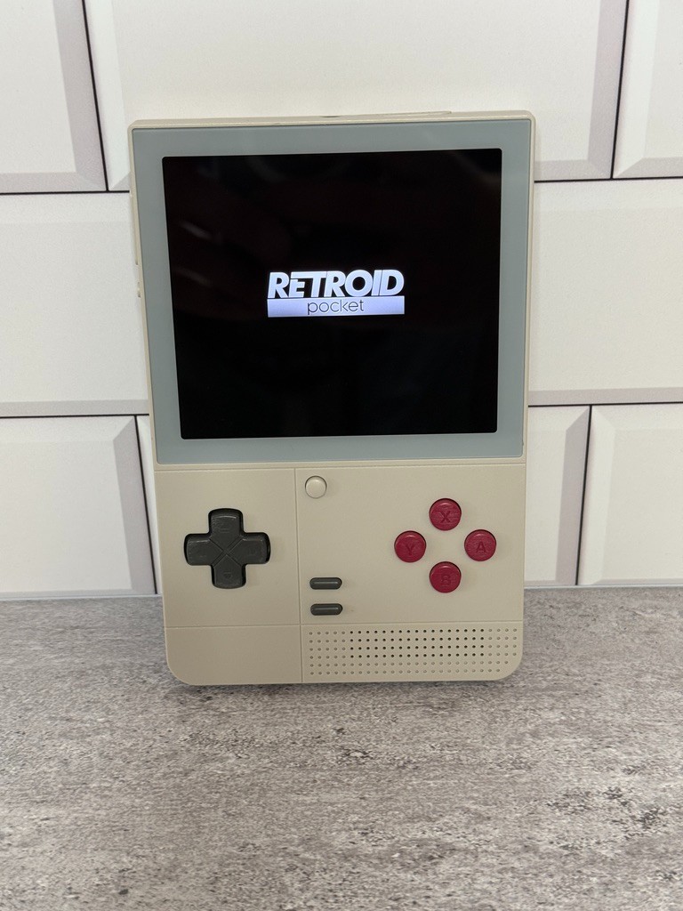 Retroid Pocket Classic Retro color 6GB/128GB Ram/Storage
