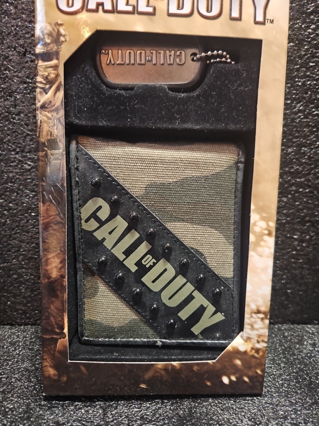 Bioworld 2010 Call Of Duty Wallet With Dog Tag Brand New In Box Never Opened