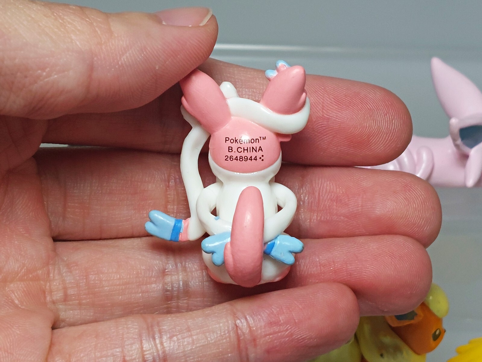 Eeveelution Bikkura? Tamago Pokemon Bath Bomb Figure Sylveon Umbreon 0.8-1.4in