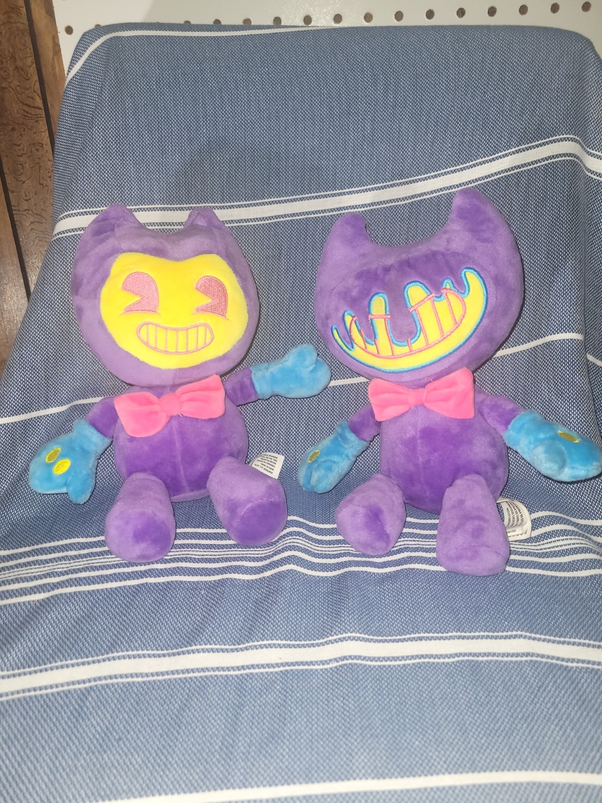 Bendy and the Ink Machine Blacklight Plush Bendy/Ink Bendy Phatmojo Wave 4 2019