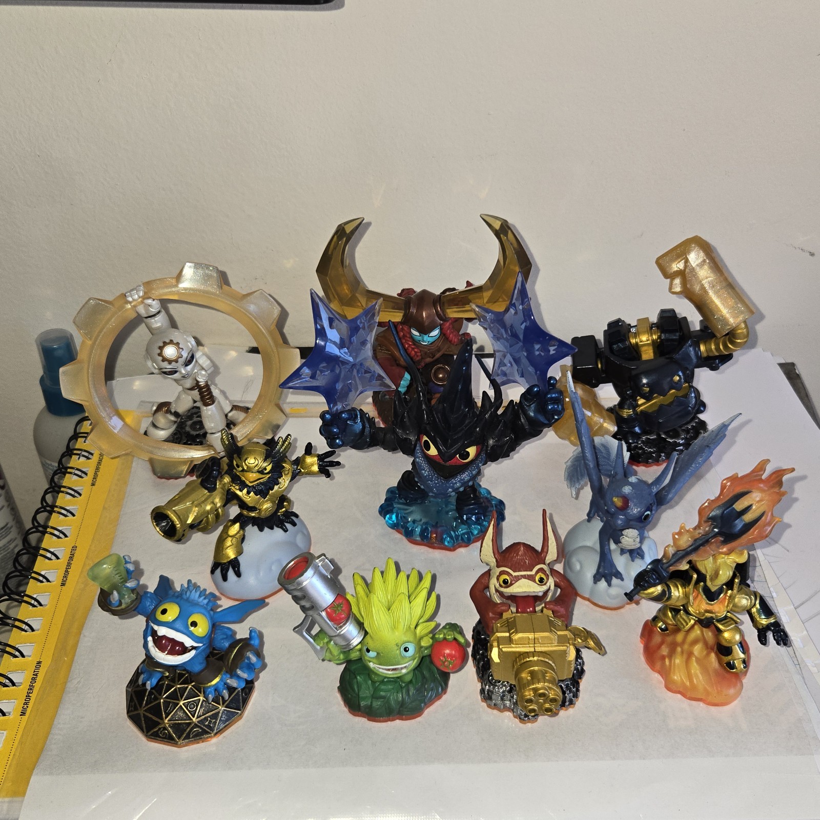 Skylanders & Disney Infinity Lot 12 Figures + 2 Xbox 360 Portals Untested