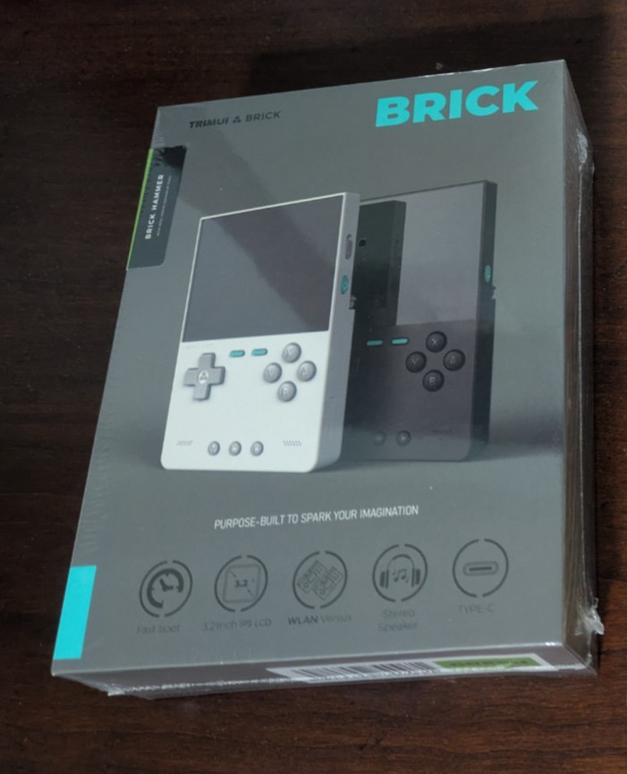 NEW SEALED TrimUI Brick Hammer Green Retro Handheld Game System Console Portable