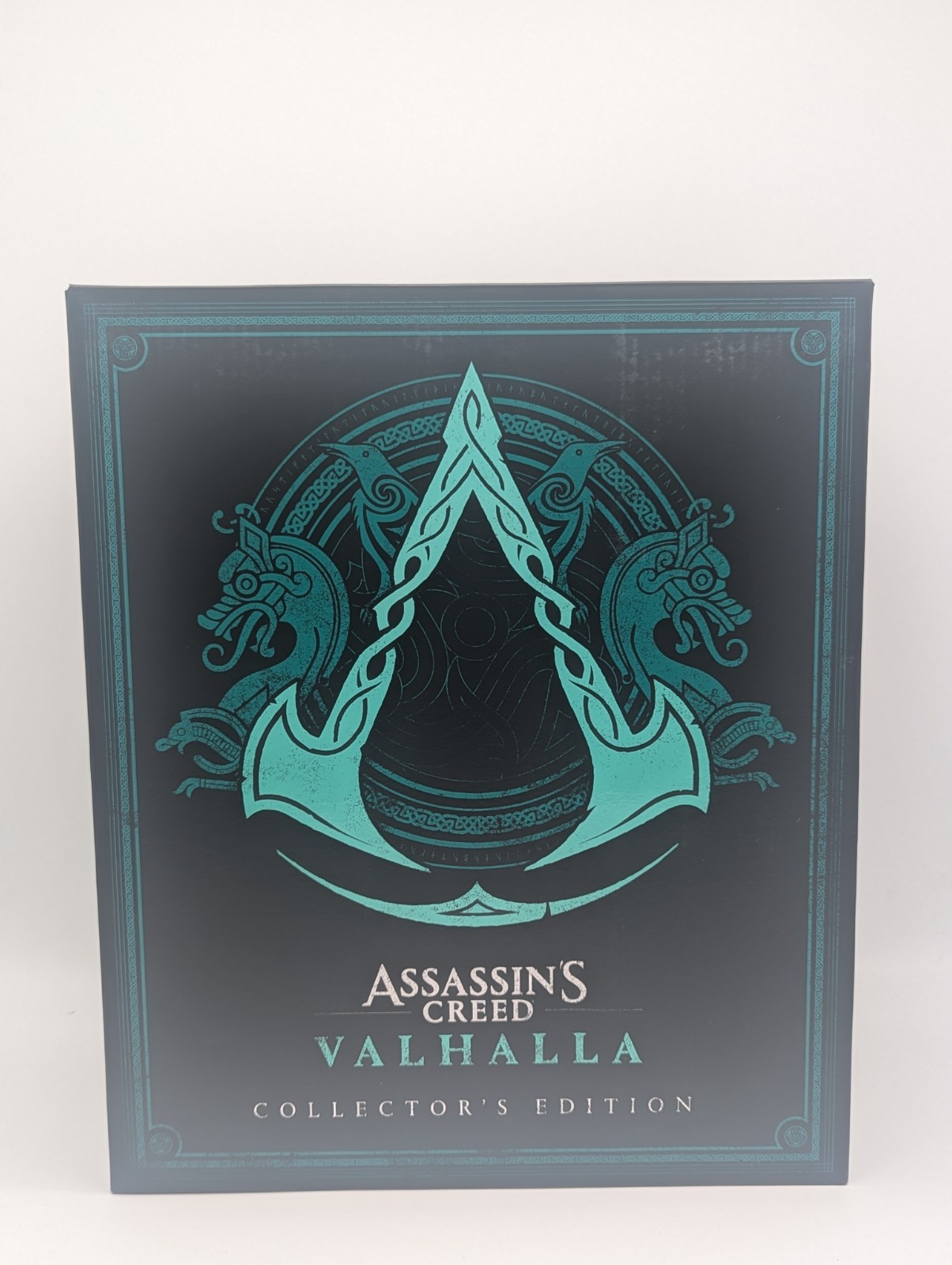 Ubisoft Entertainment 2020 Assassin’s Creed Valhalla Collector’s Edition Figure