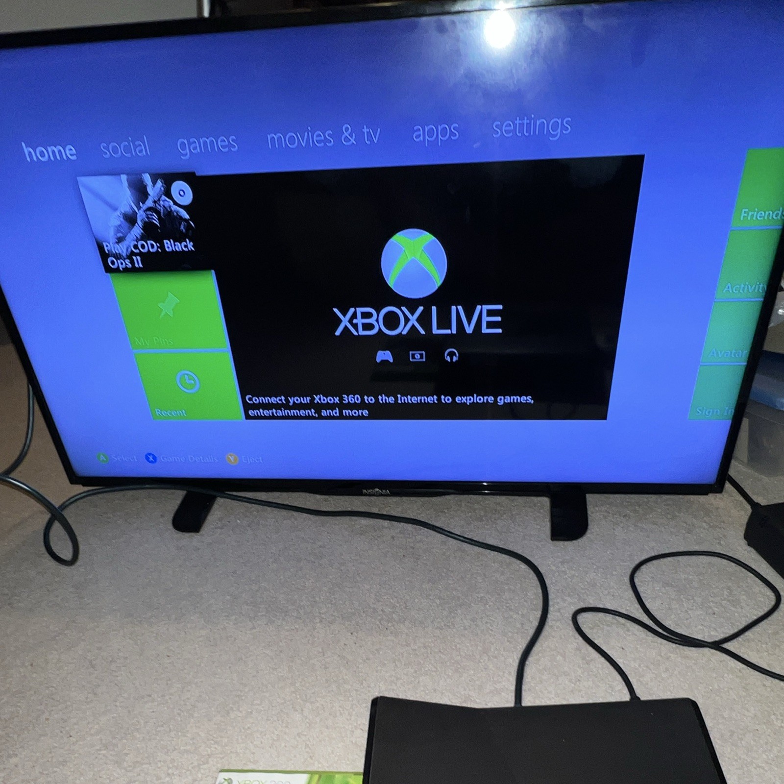 Microsoft Xbox 360 E 4GB Black Console Bundle + CoD Black Ops II, Wi-Fi, 1080p
