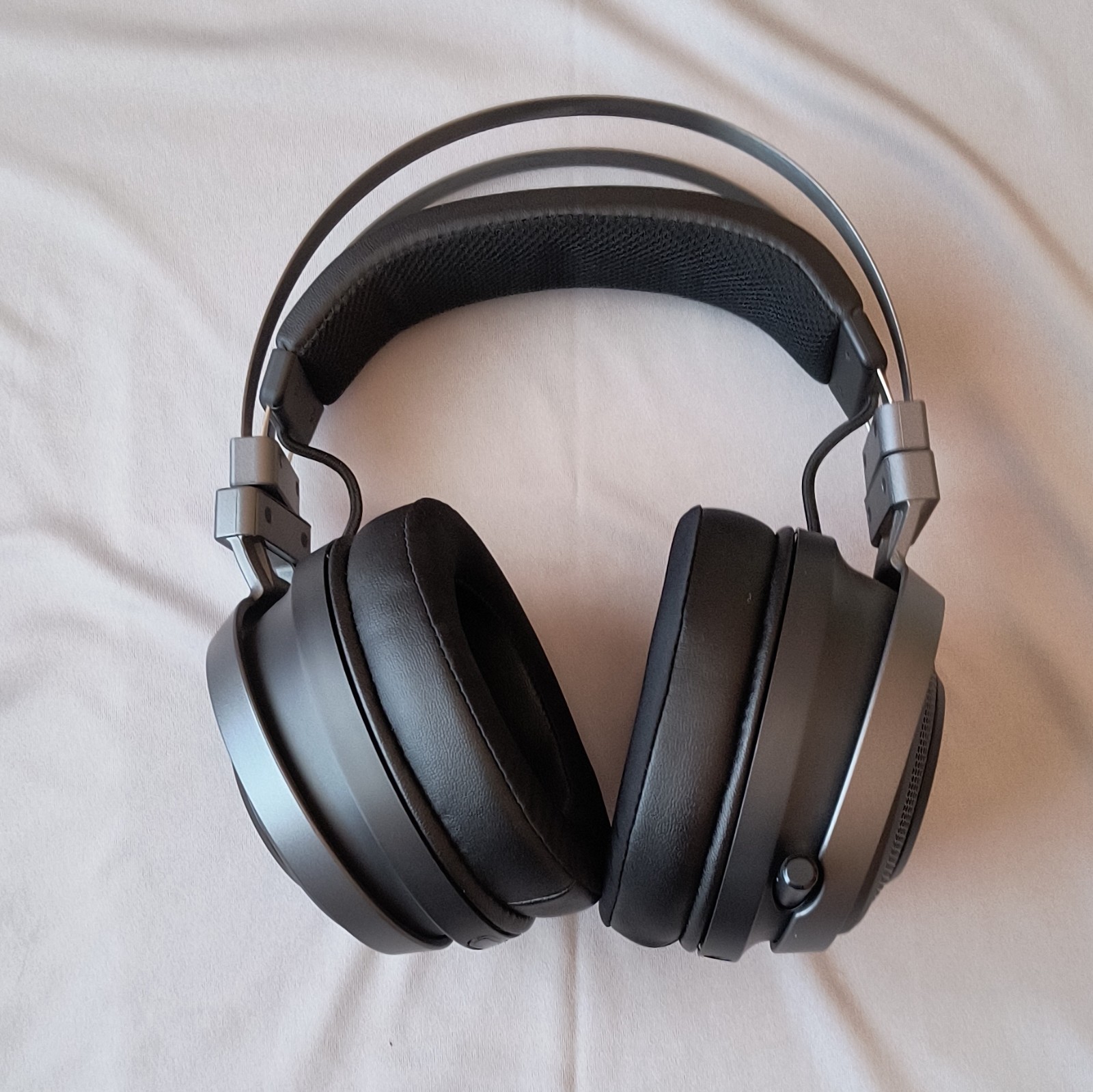 Razer Nari Ultimate Wireless Hypersense Haptic Surround Headset Black USB/3.5mm