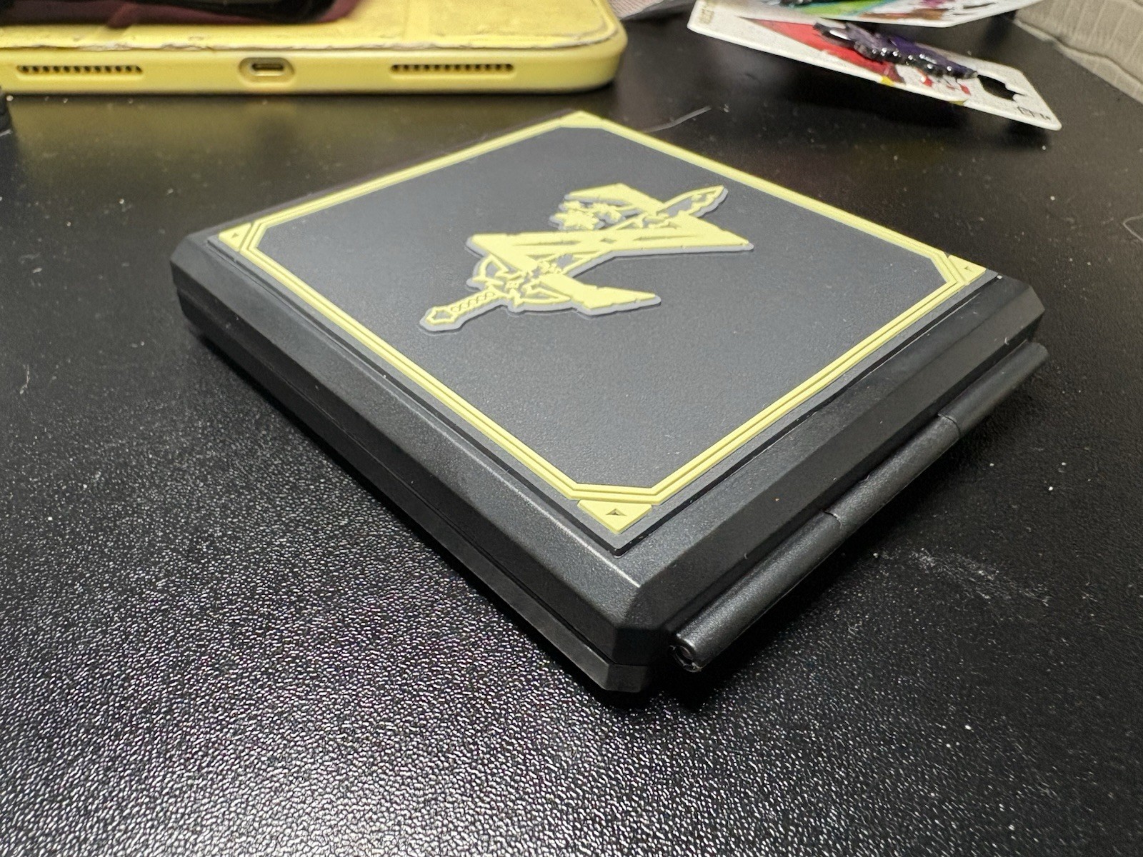 Nintendo Switch: Legend of Zelda Premium Game Card Case For 12 Games & Micro SD