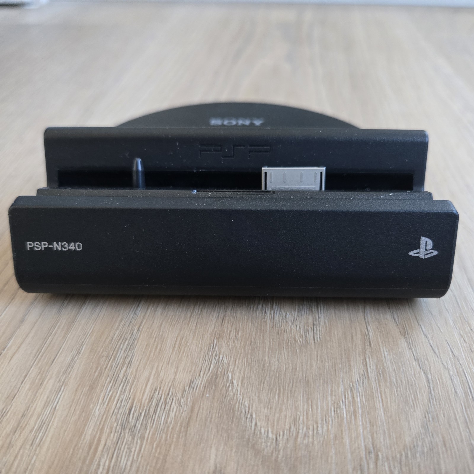 Sony Cradle PSP-N340 Official Dock for PSP Go + Power Adapter (From Korea)