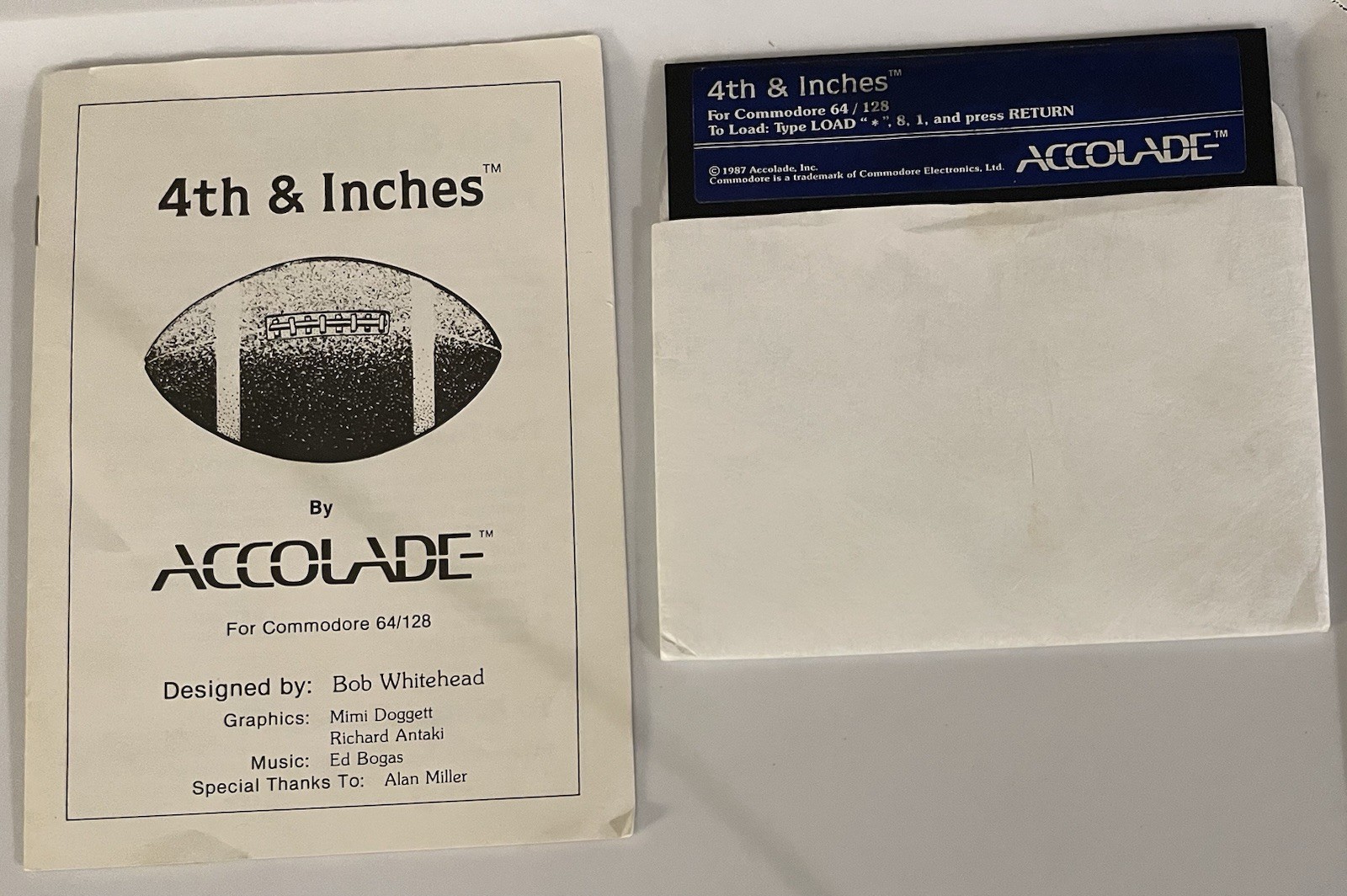 4th & Inches Football Accolade Tested Commodore 64 128 Disk Box Manual 1987 C64