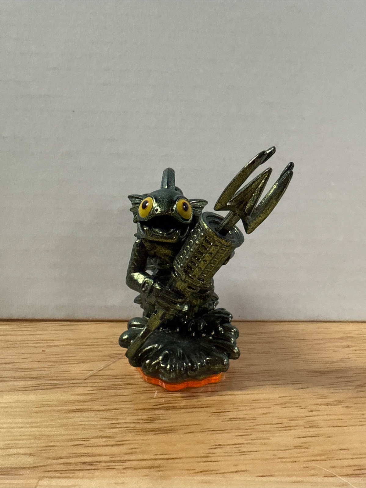 Skylanders Giants Gill Grunt Metallic Green Variant Video Game Figure Only