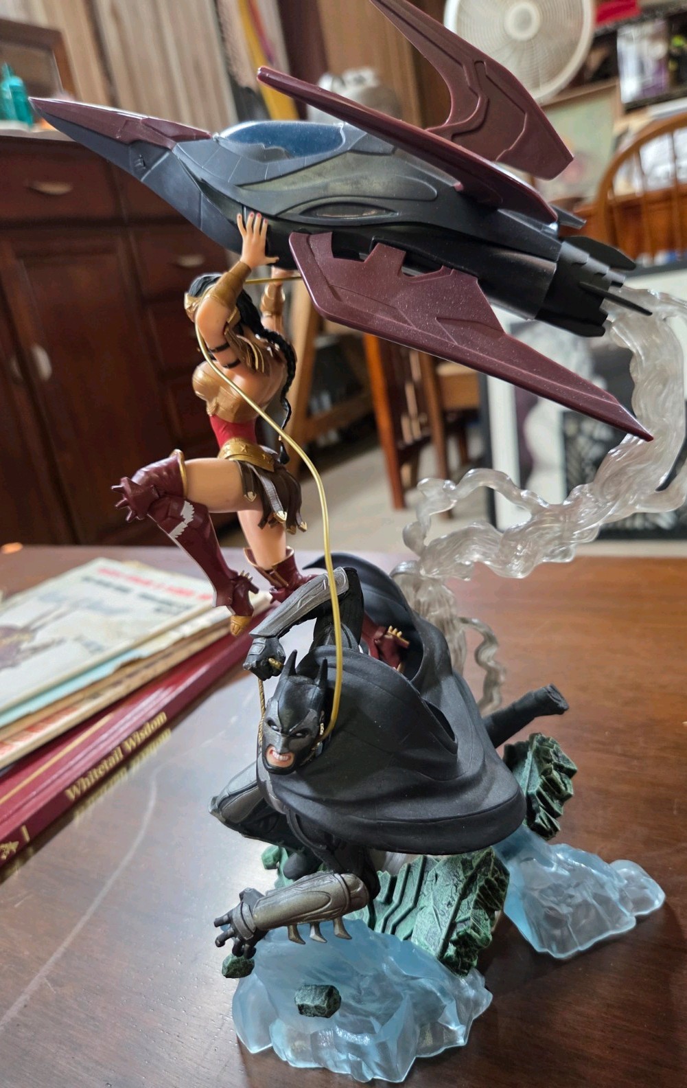 Batman and Wonder Woman Injustice: Gods Among Us Collector’s Edition Statue