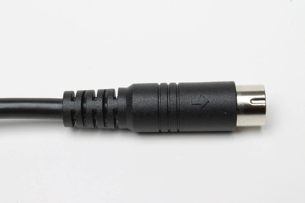 Sega Saturn Converter for Sega Genesis Cables – HD Retrovision